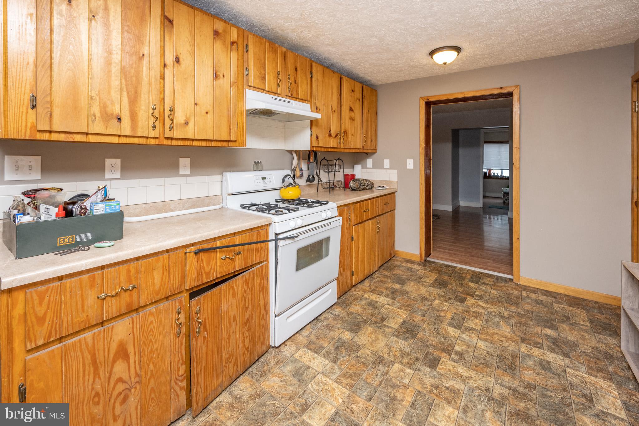 FRIENDSVILLE - Commercial Sale