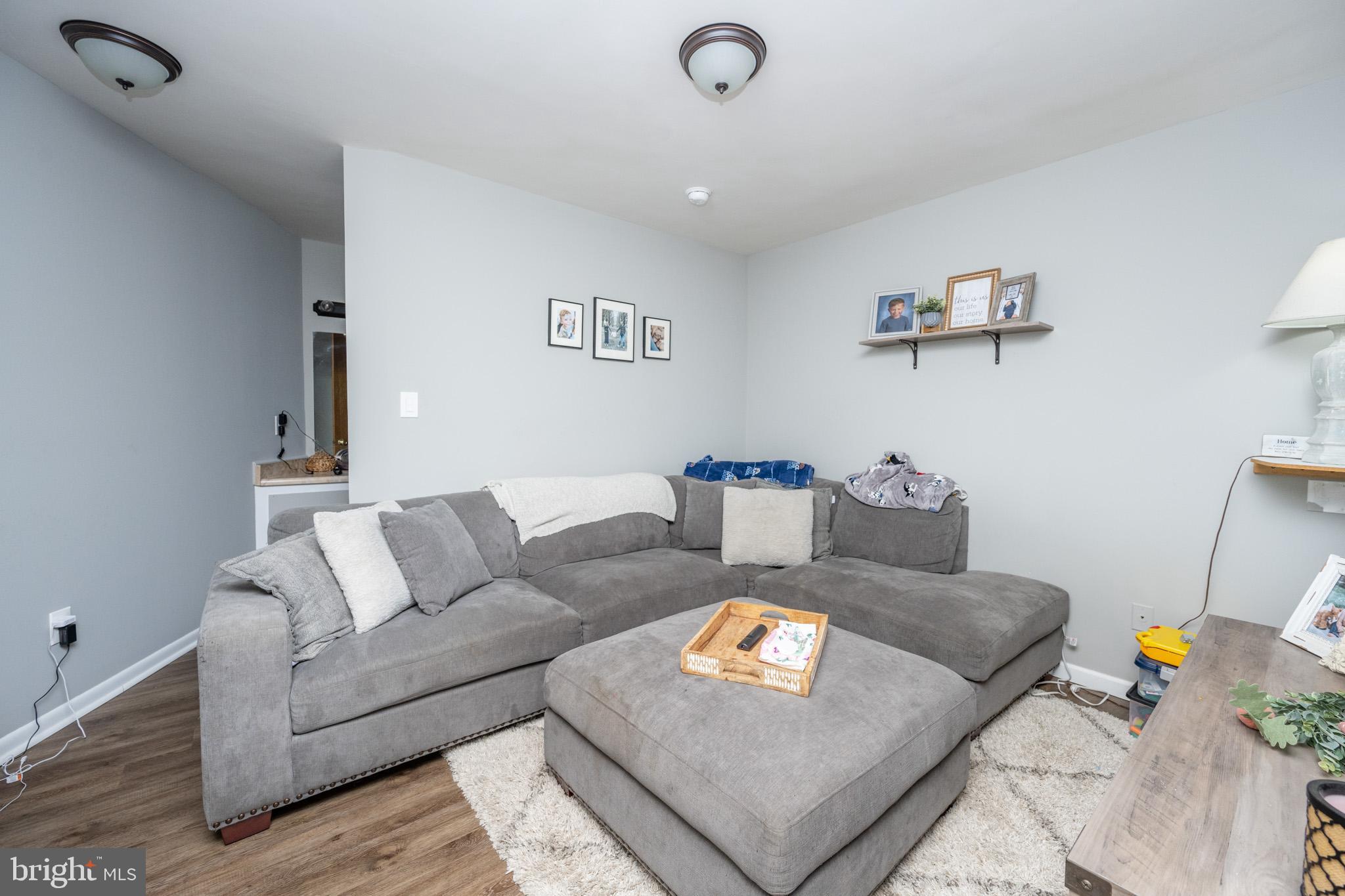 FRIENDSVILLE - Commercial Sale