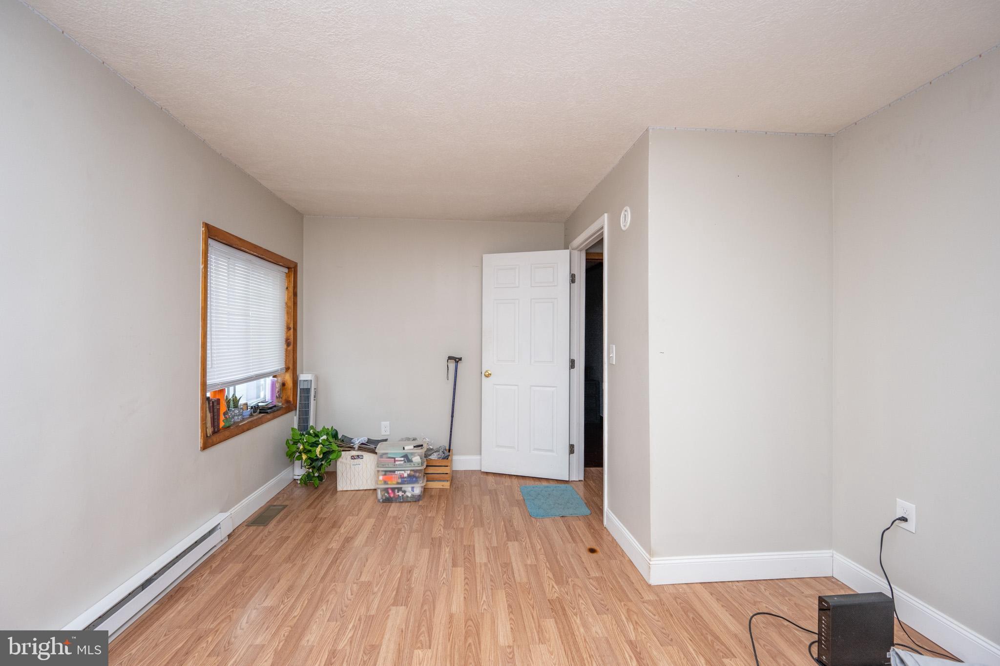 FRIENDSVILLE - Commercial Sale