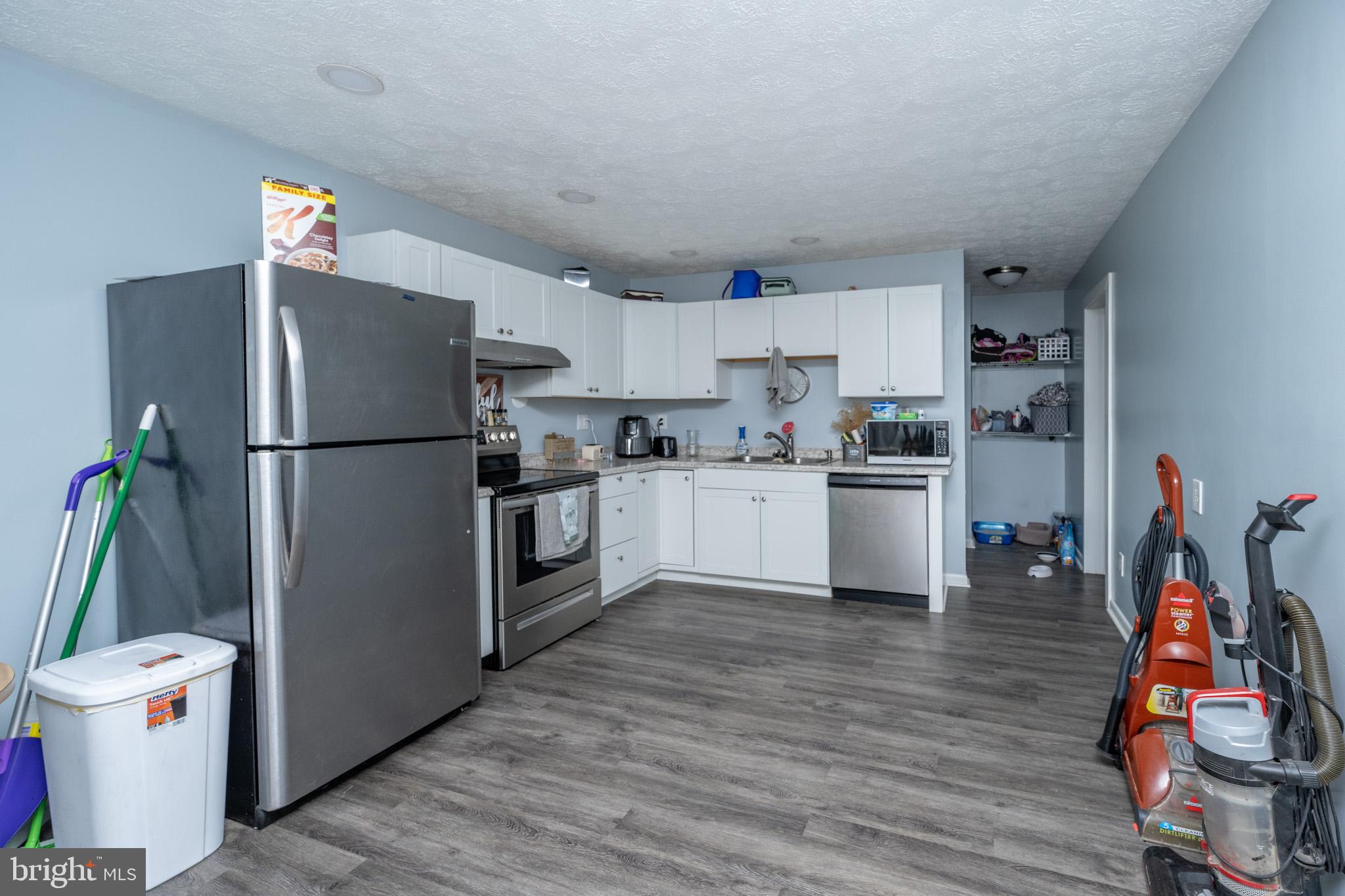 FRIENDSVILLE - Commercial Sale