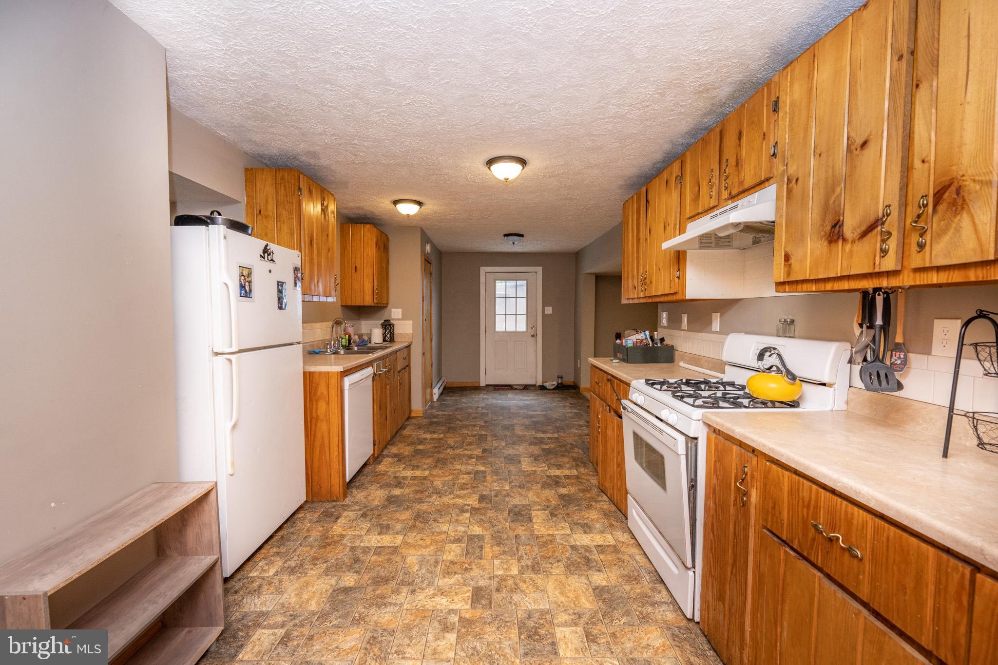 FRIENDSVILLE - Commercial Sale