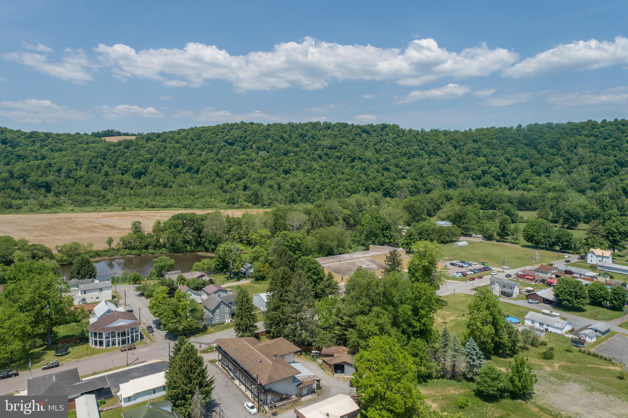 FRIENDSVILLE - Commercial Sale