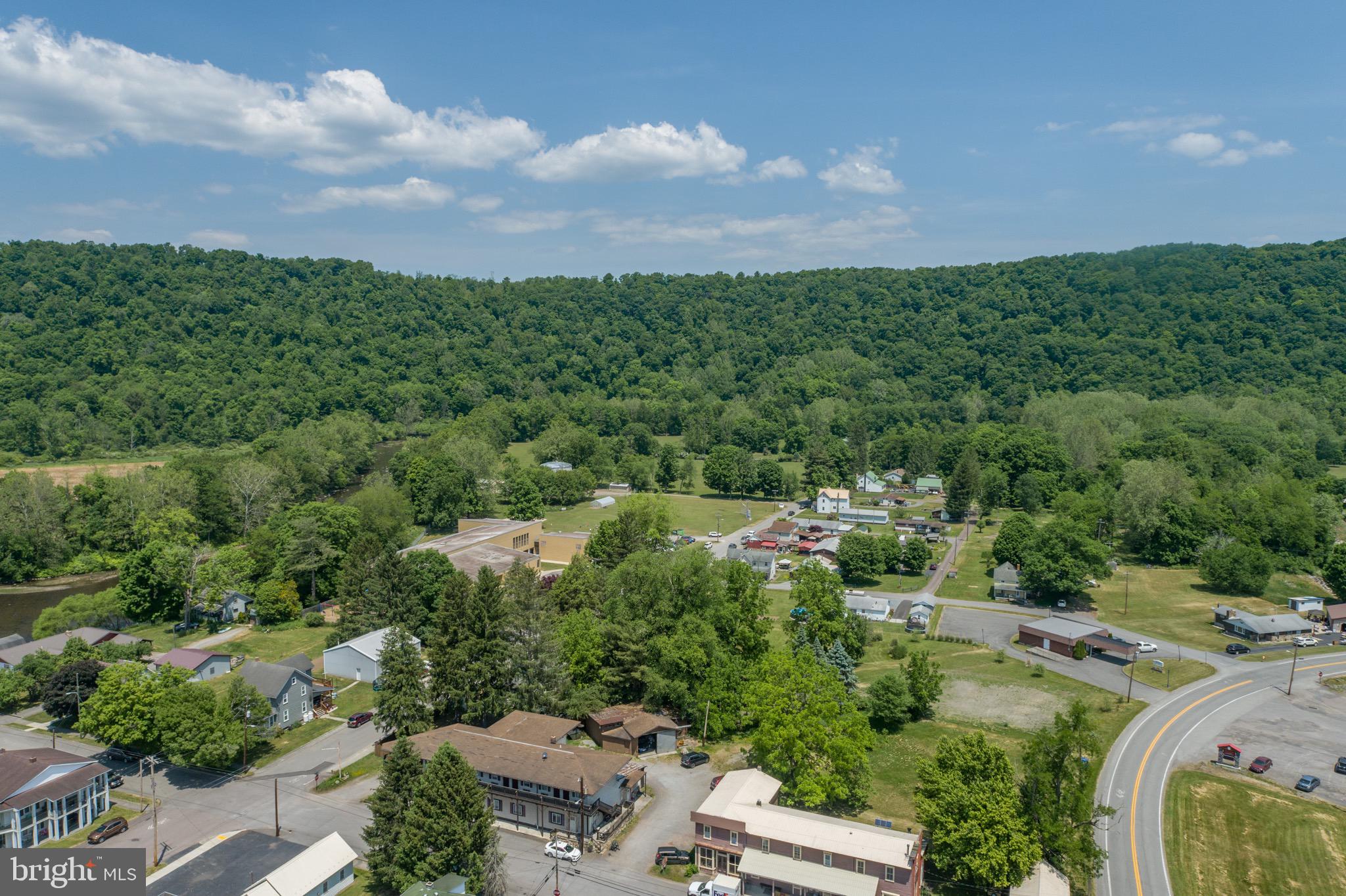 FRIENDSVILLE - Commercial Sale