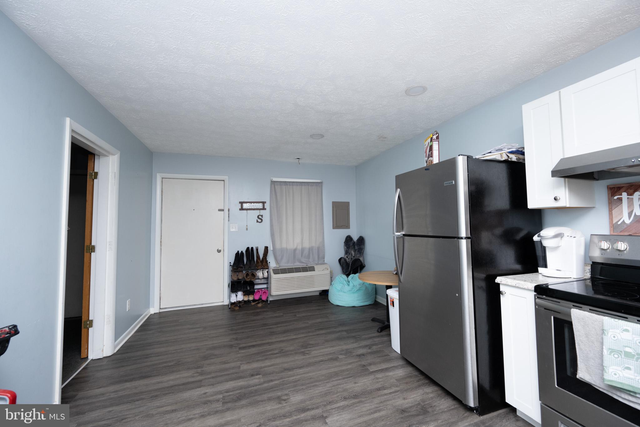 FRIENDSVILLE - Commercial Sale