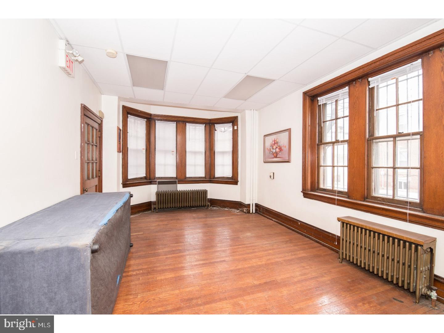 GRAYS FERRY - Commercial Sale