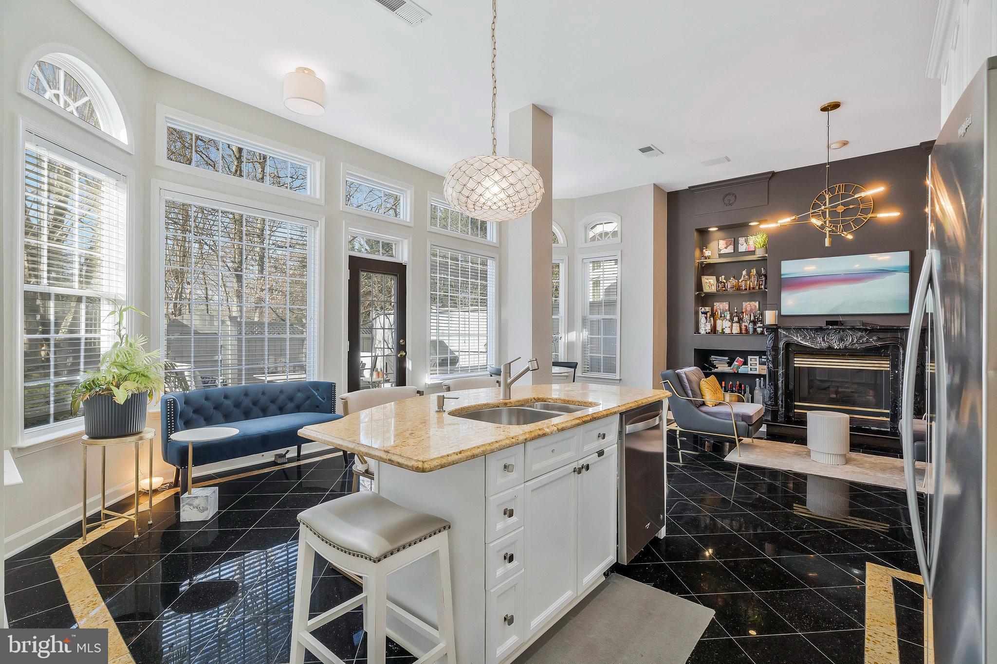 WEST MARKET - Residential Lease