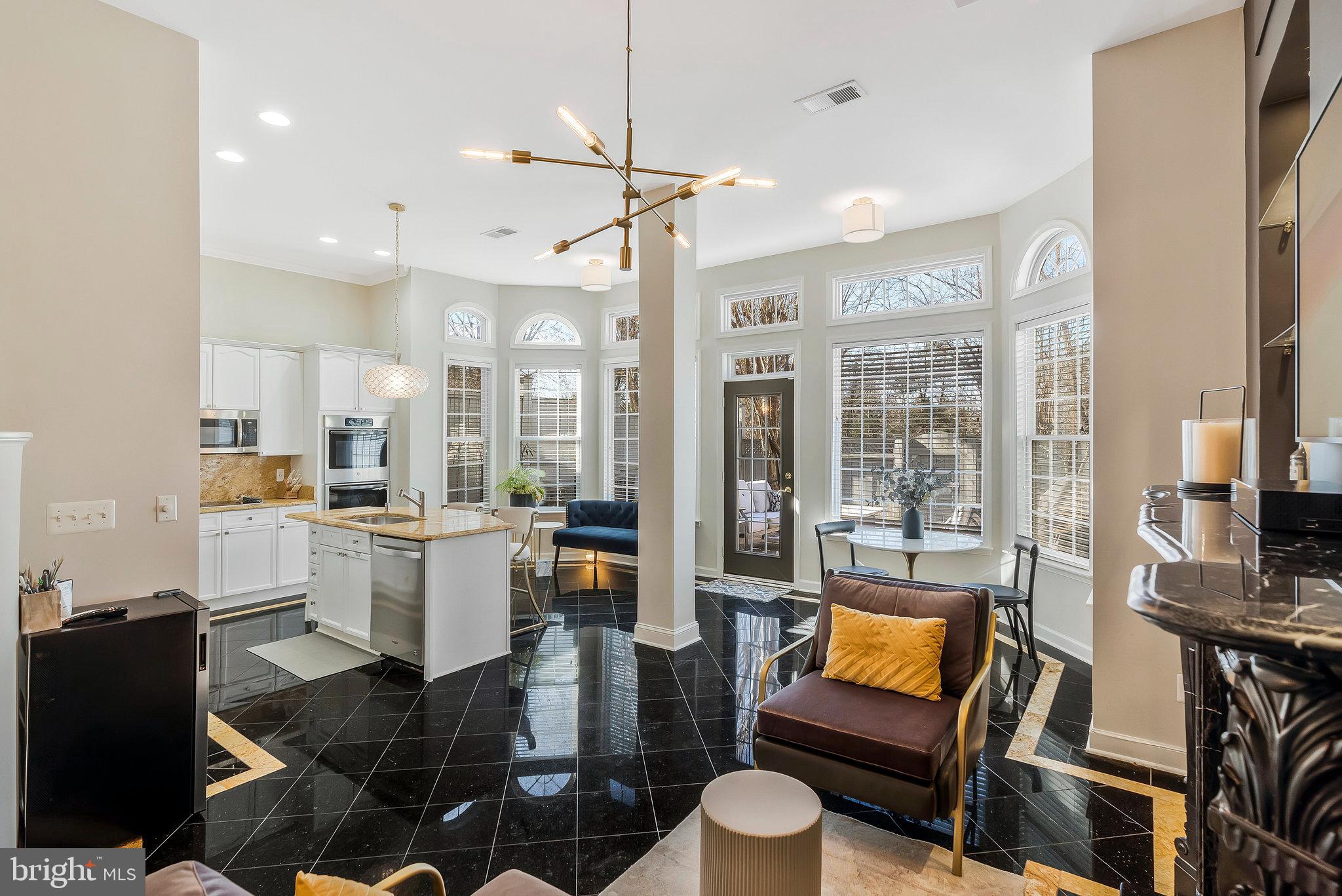 WEST MARKET - Residential Lease