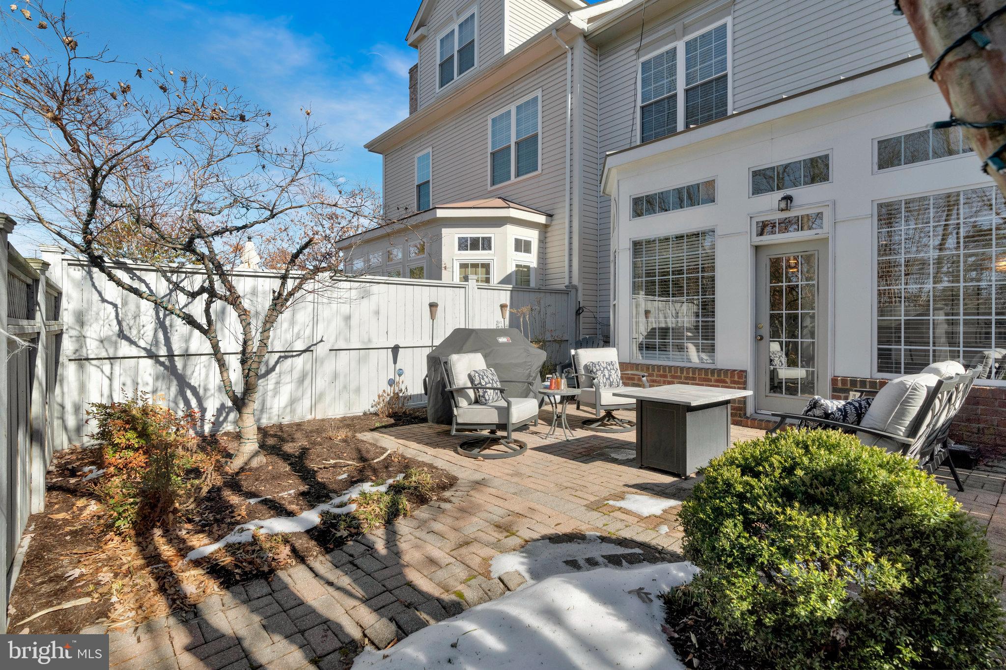 WEST MARKET - Residential Lease