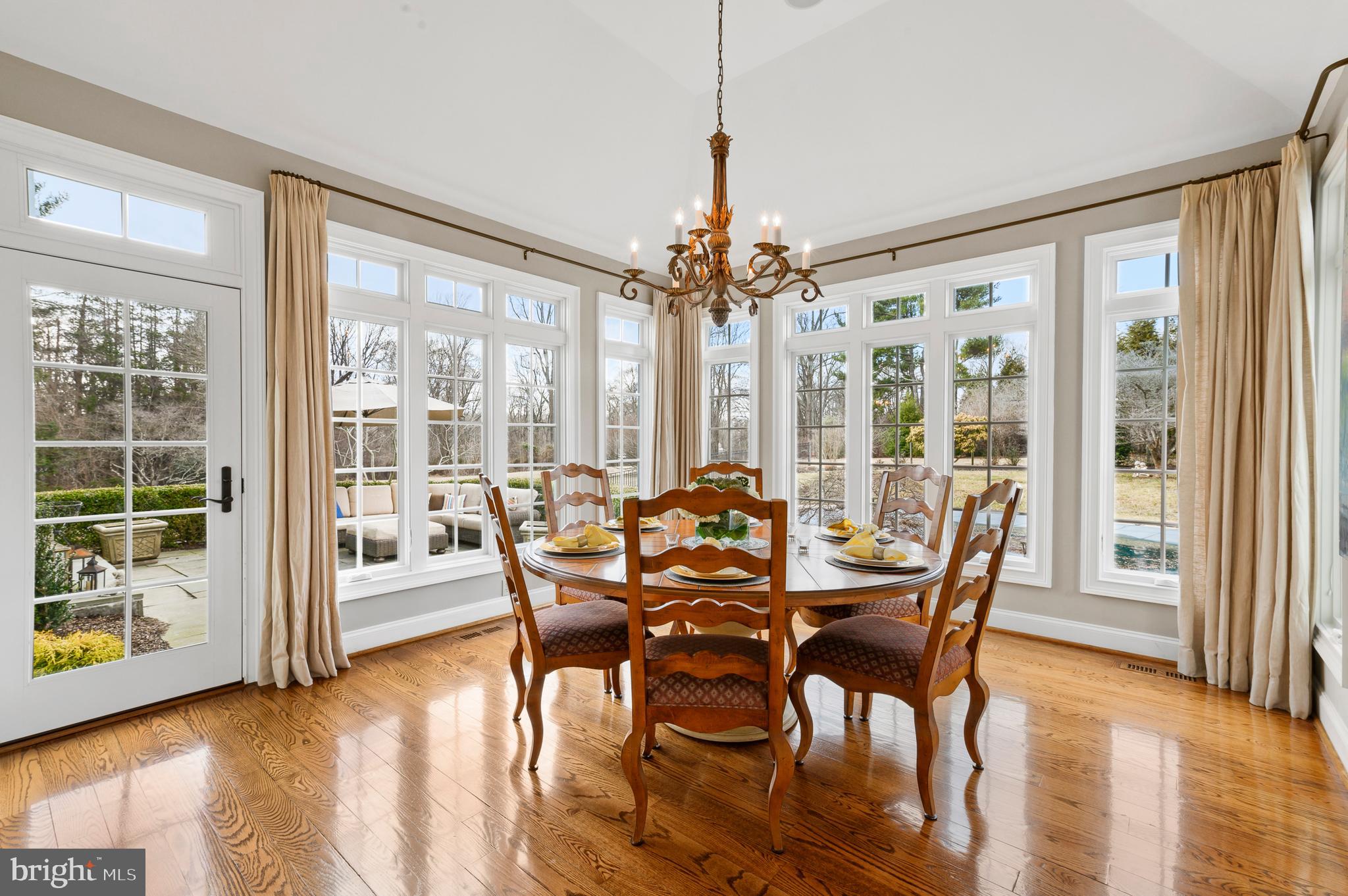 ARONWOLD - Residential