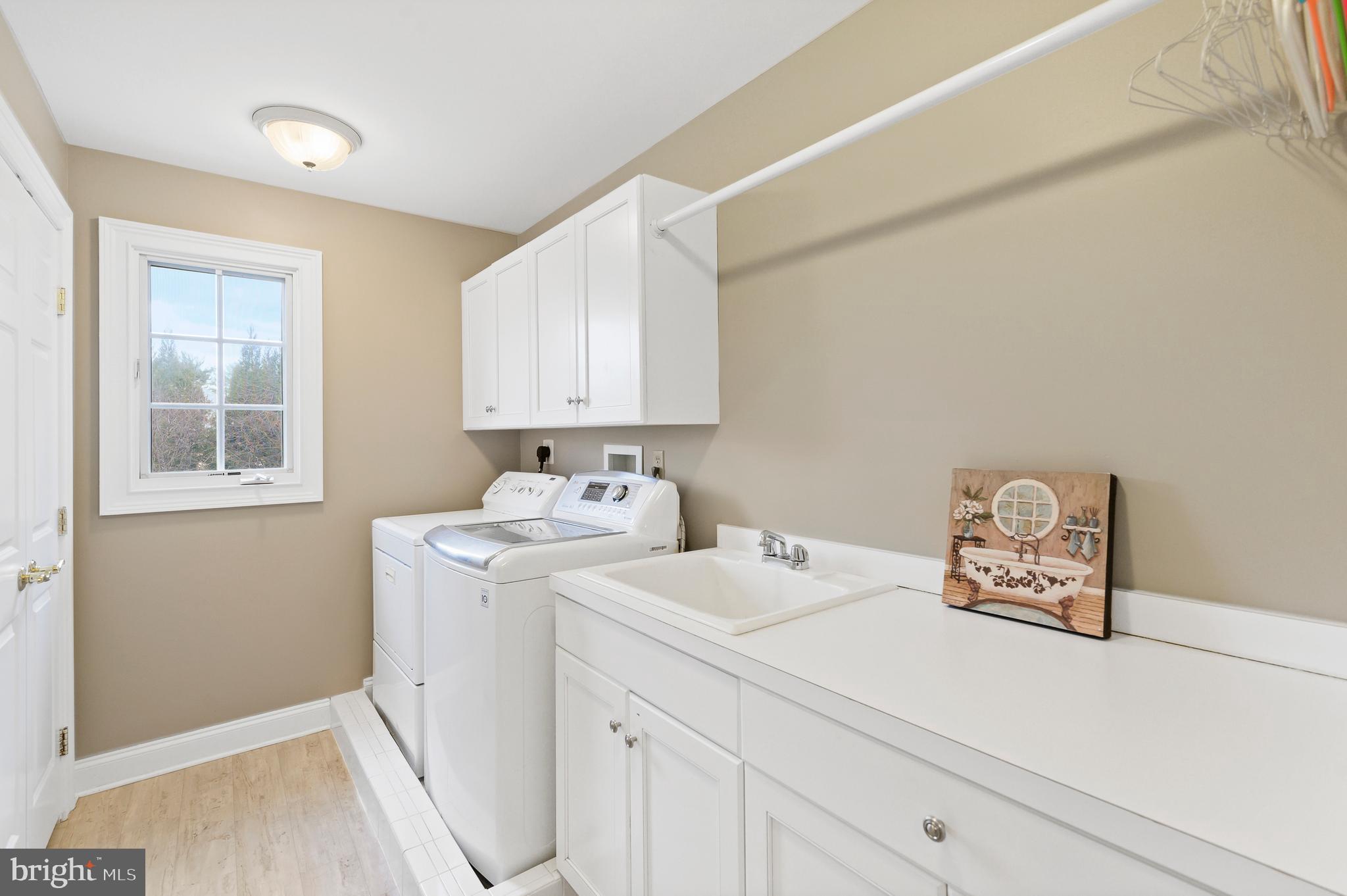 ARONWOLD - Residential