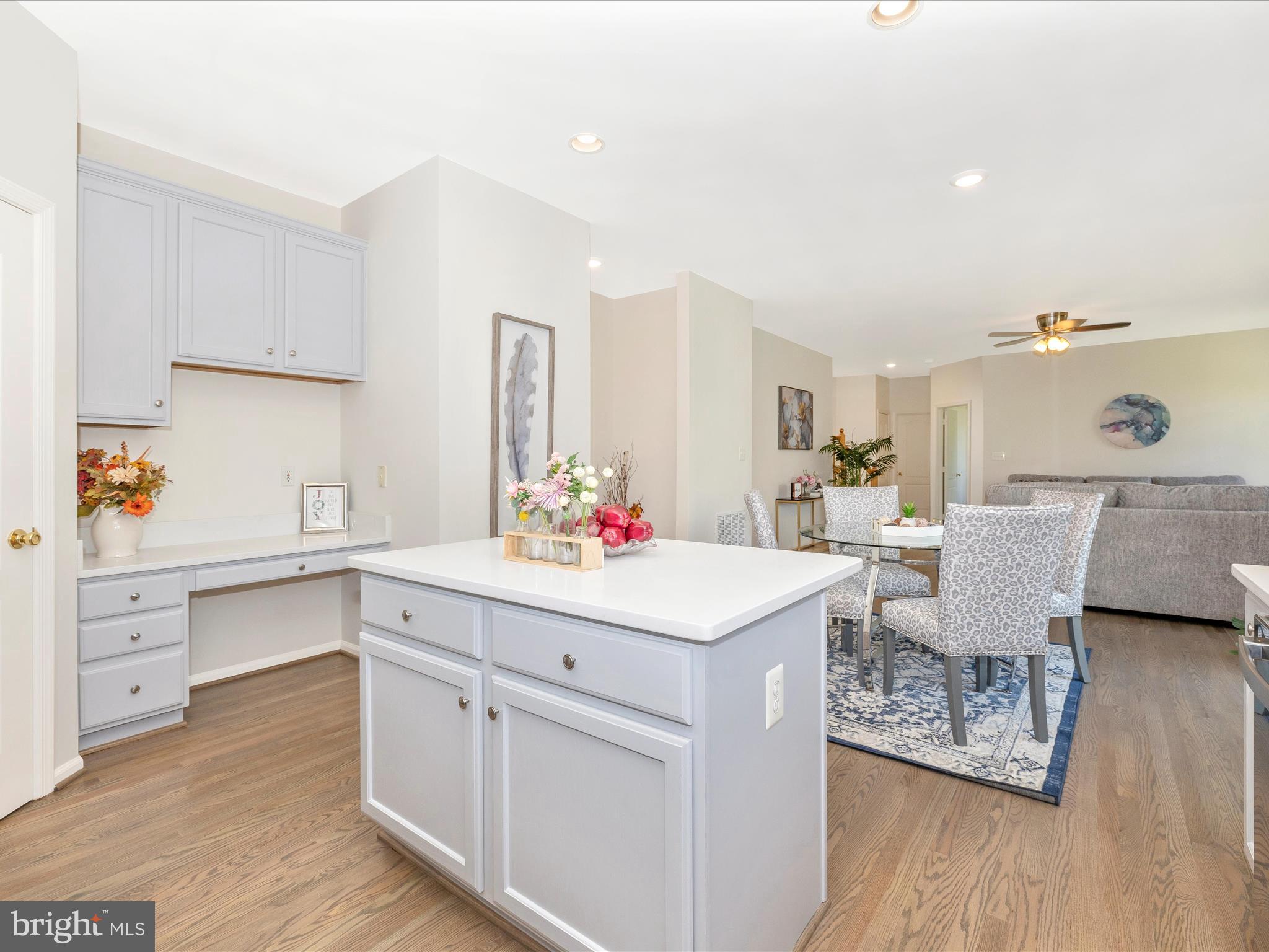 KINGSVIEW VILLAGE - Residential