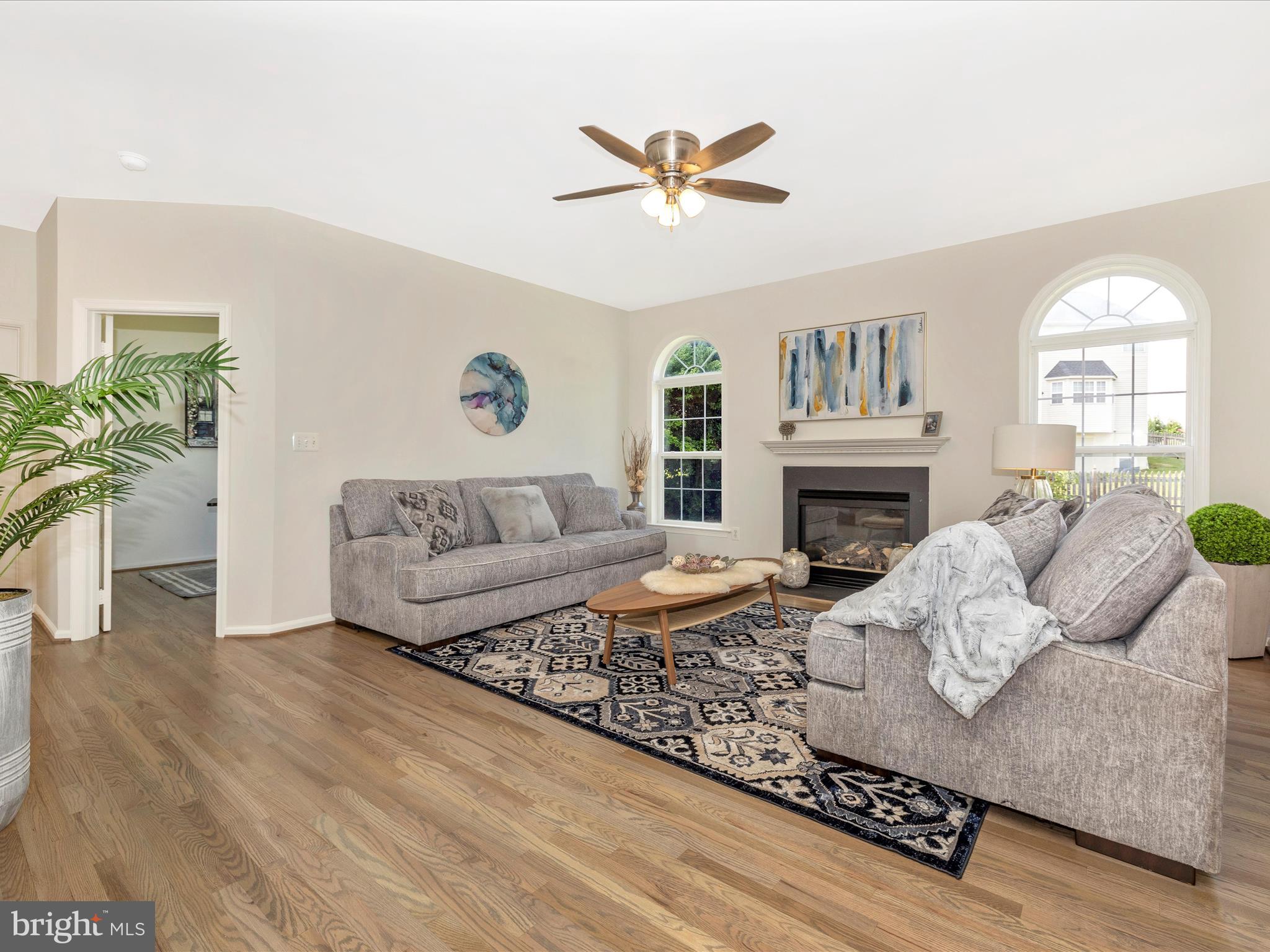 KINGSVIEW VILLAGE - Residential