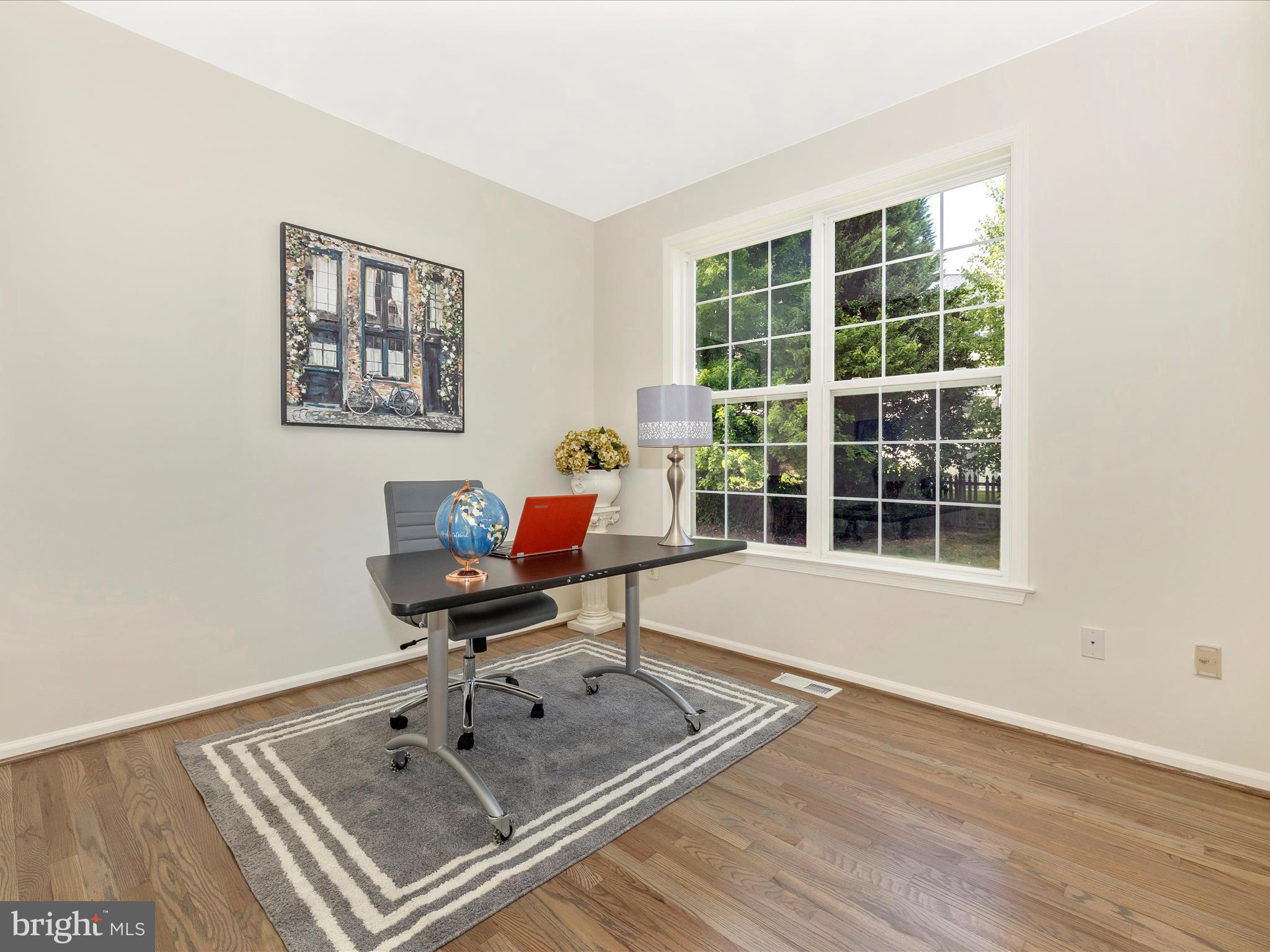 KINGSVIEW VILLAGE - Residential