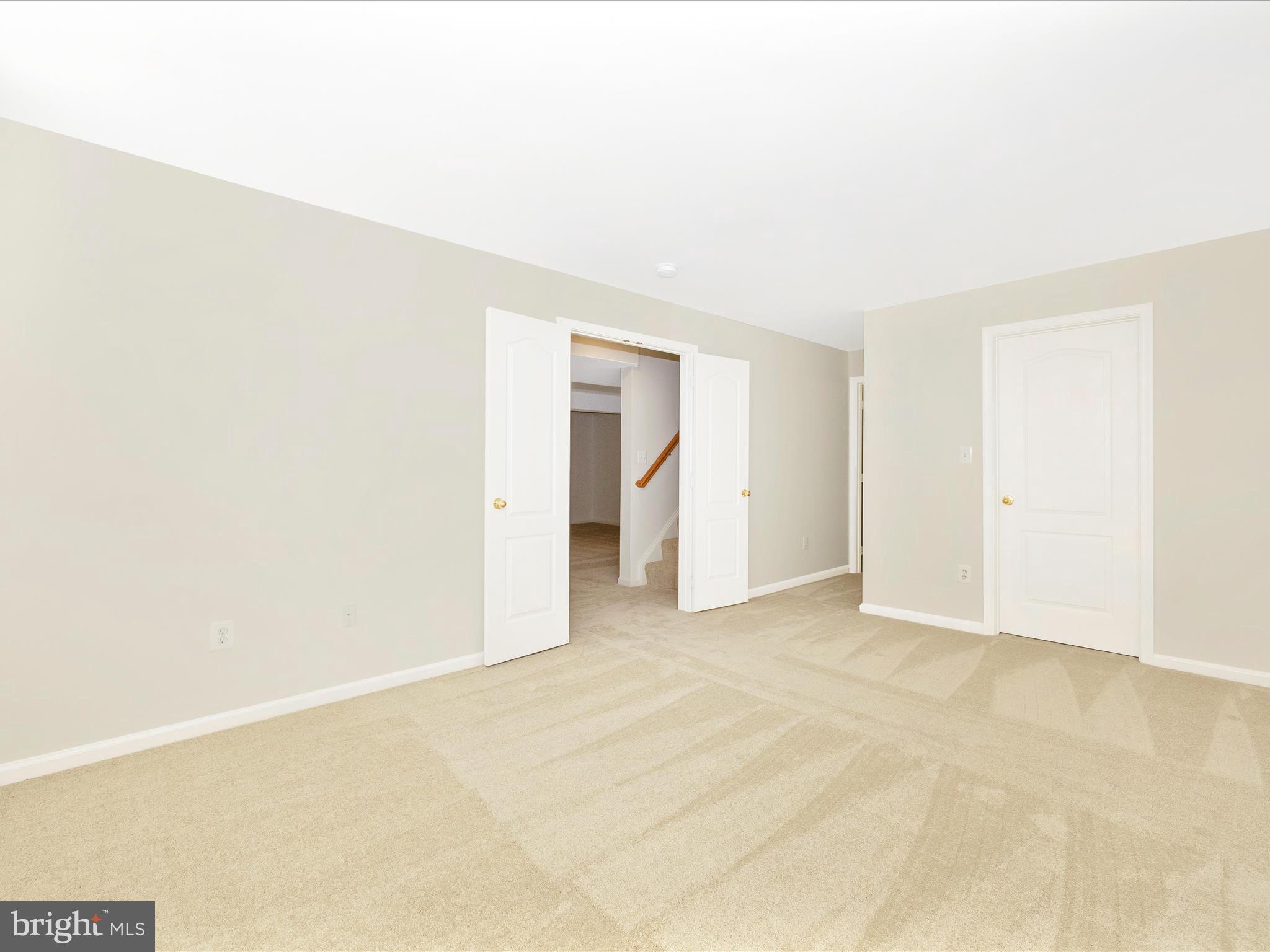 KINGSVIEW VILLAGE - Residential