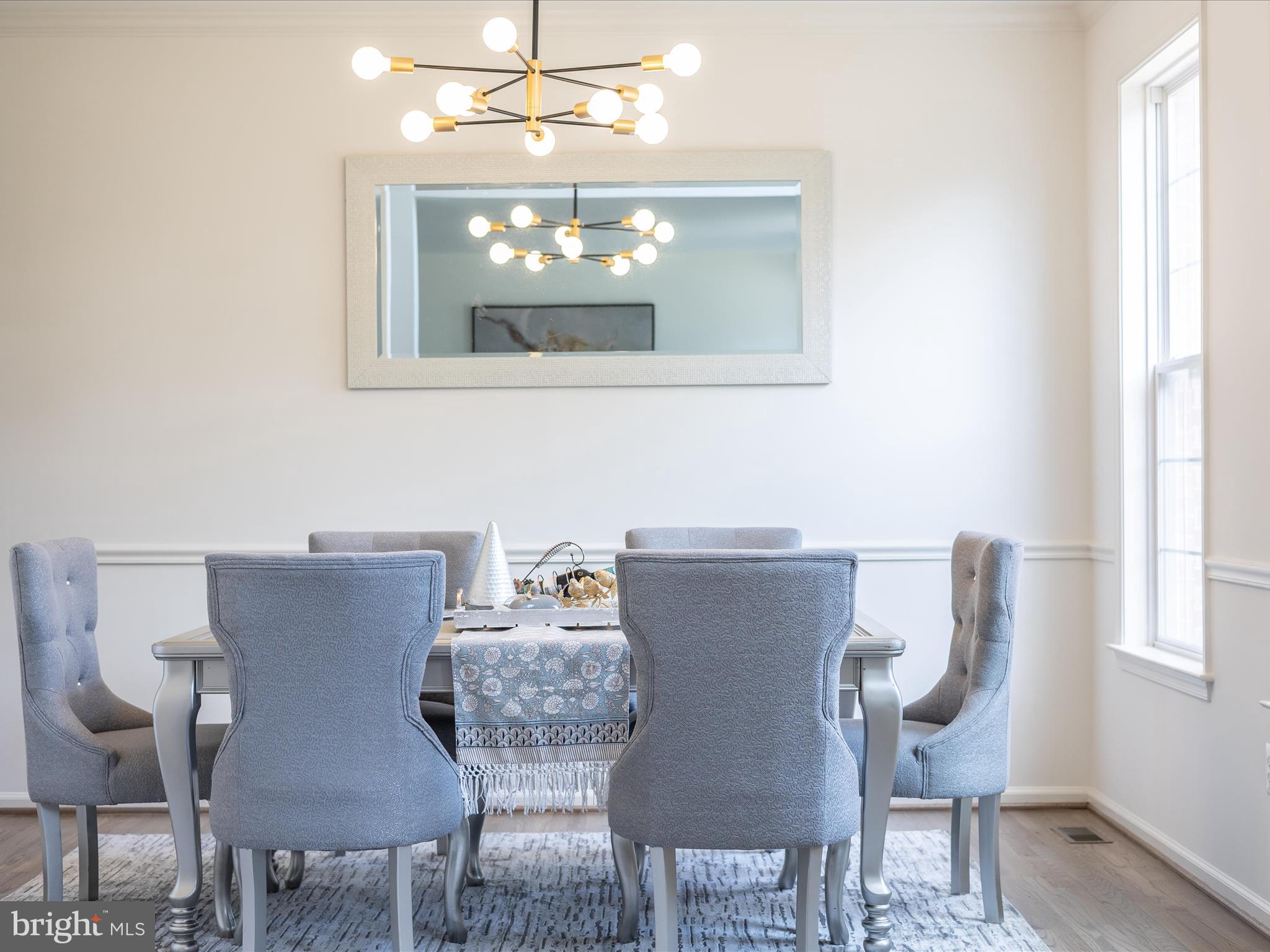 KINGSVIEW VILLAGE - Residential