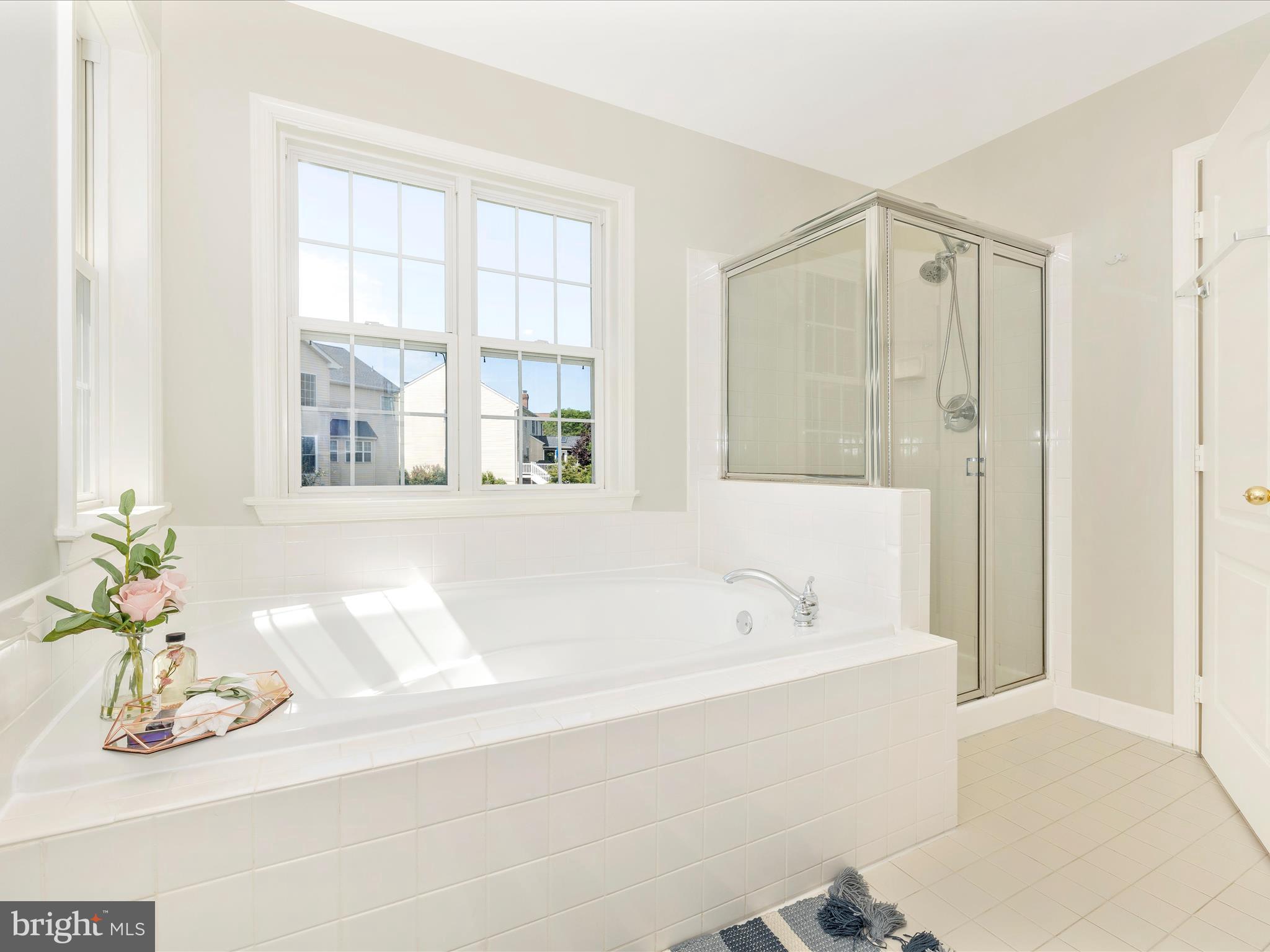 KINGSVIEW VILLAGE - Residential