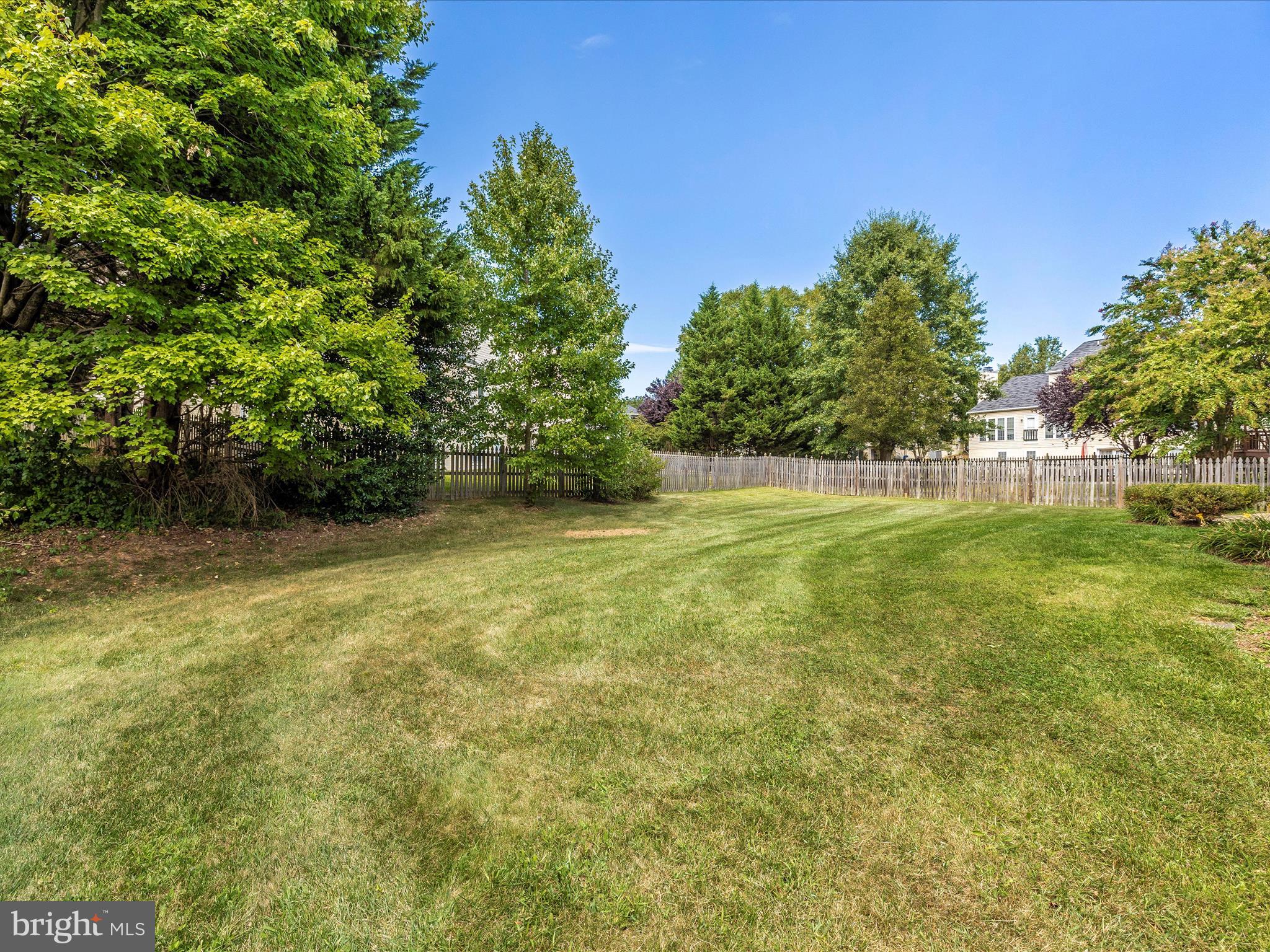 KINGSVIEW VILLAGE - Residential