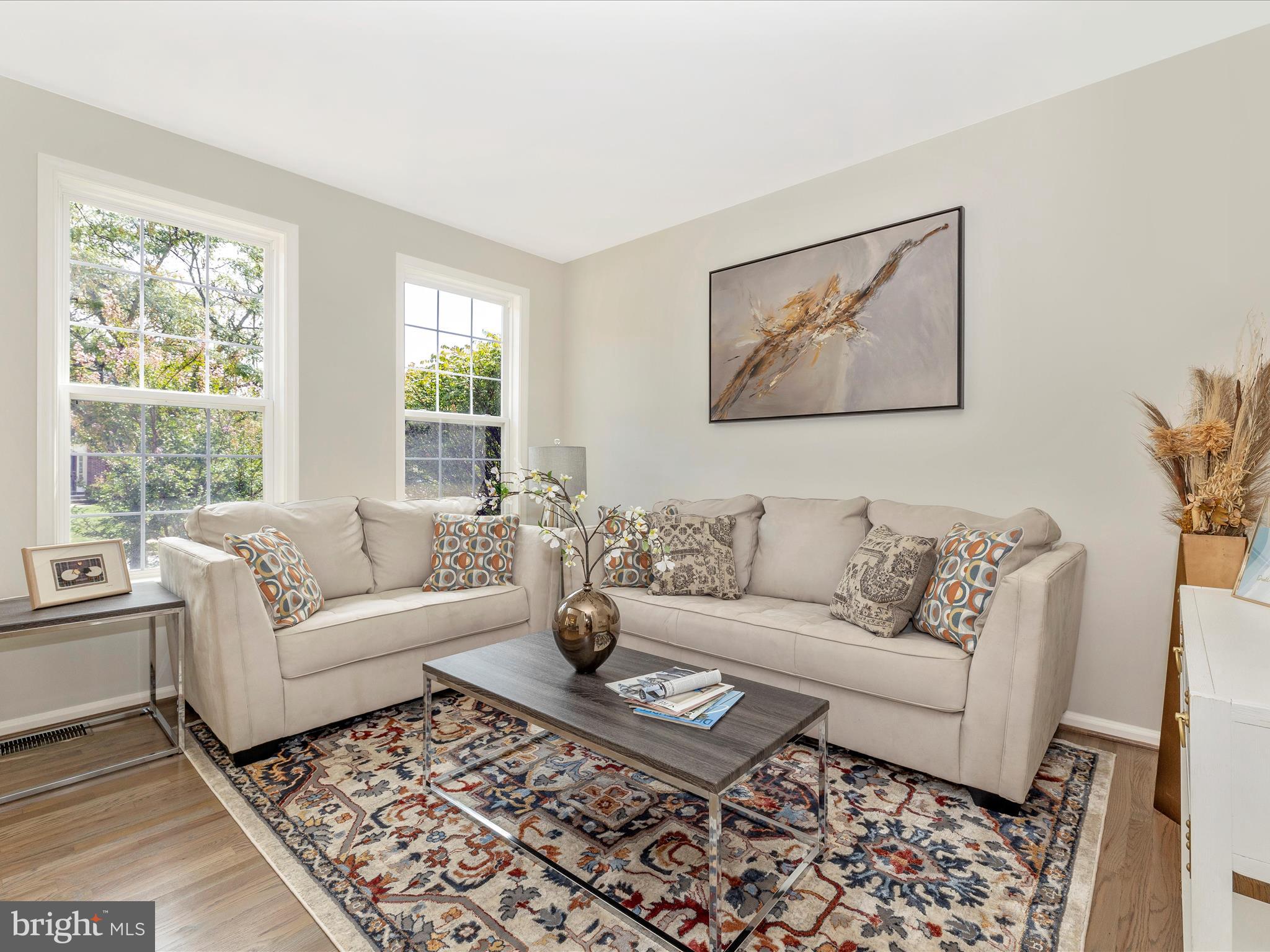 KINGSVIEW VILLAGE - Residential