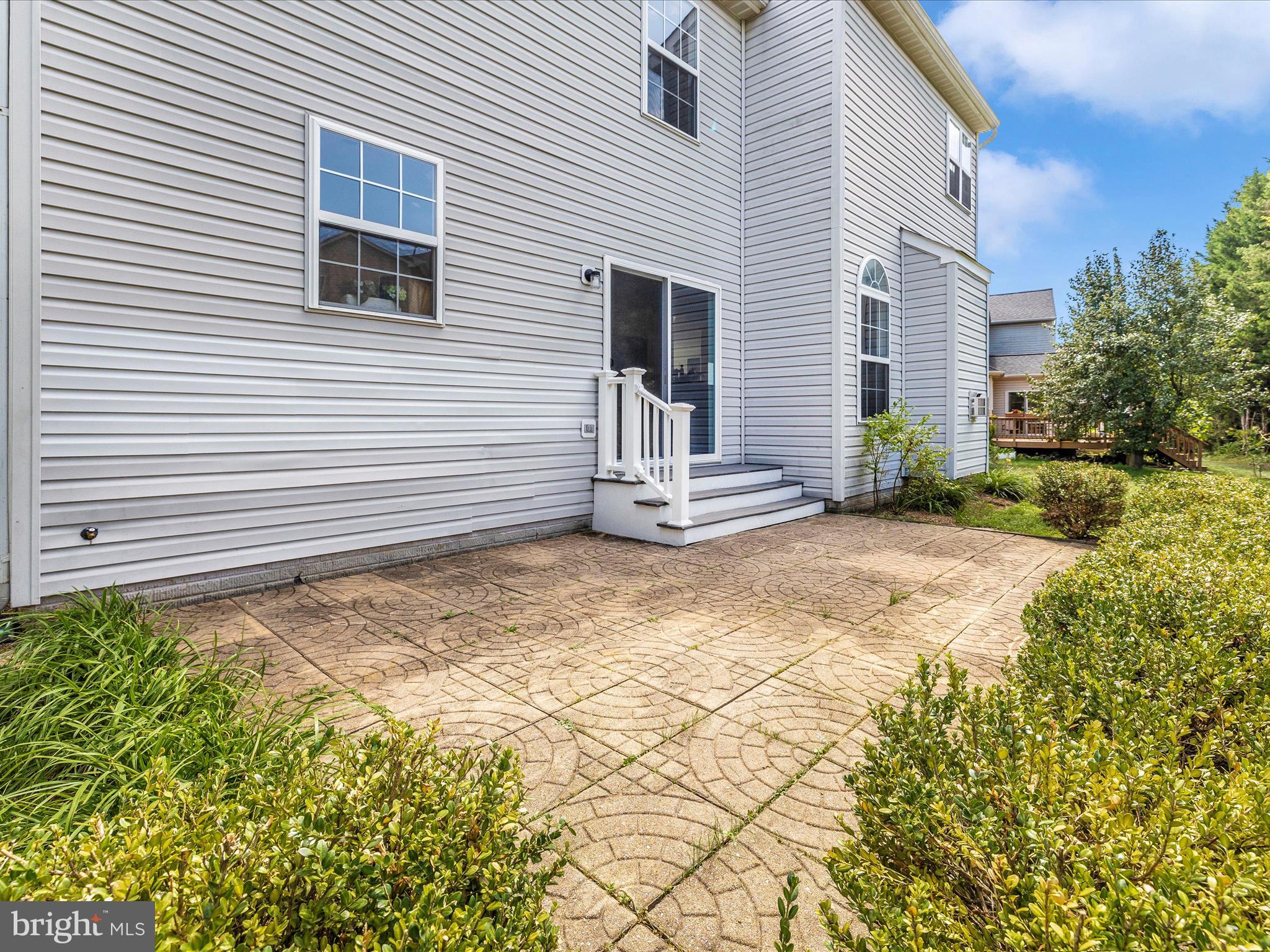 KINGSVIEW VILLAGE - Residential