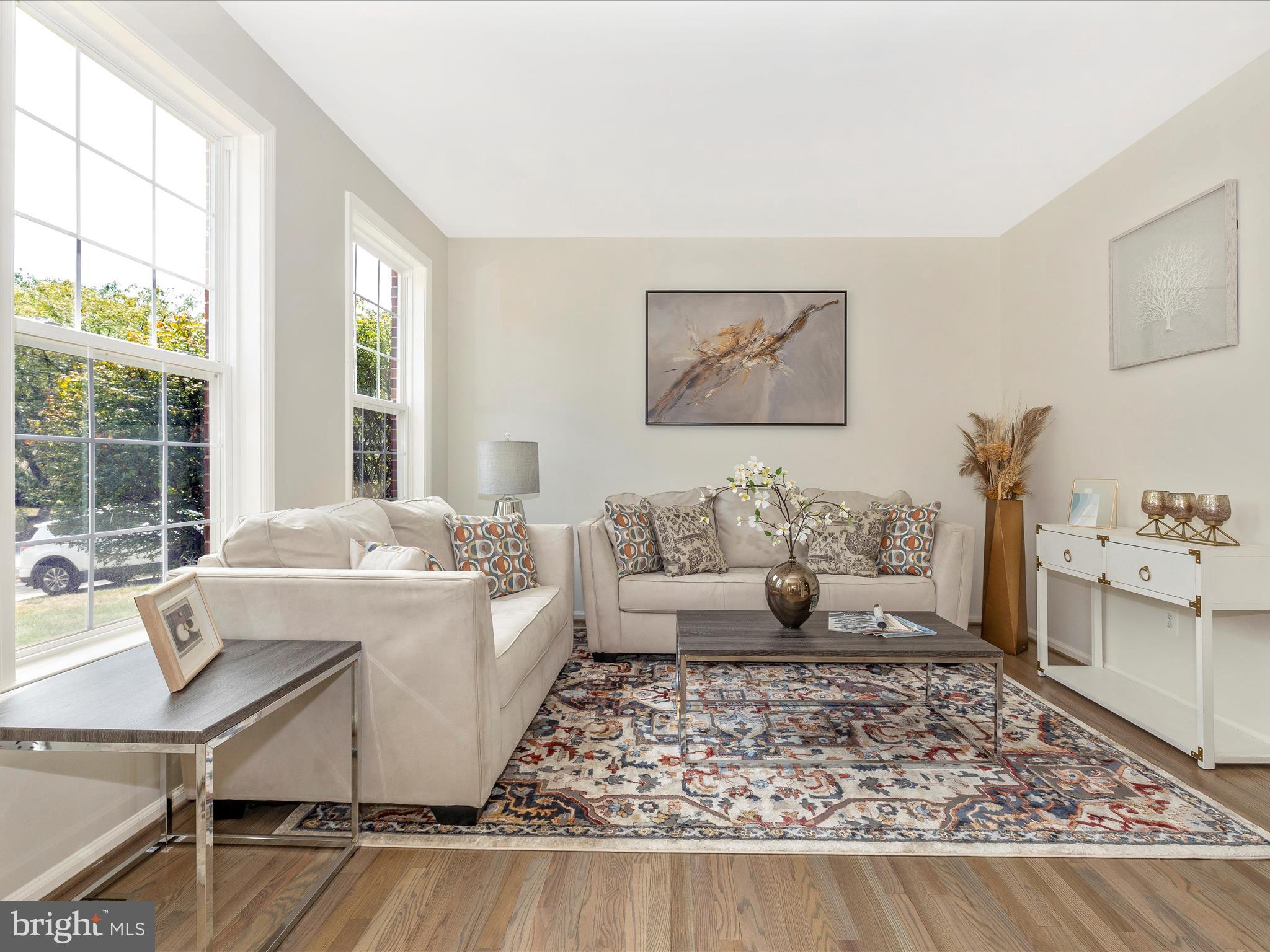 KINGSVIEW VILLAGE - Residential