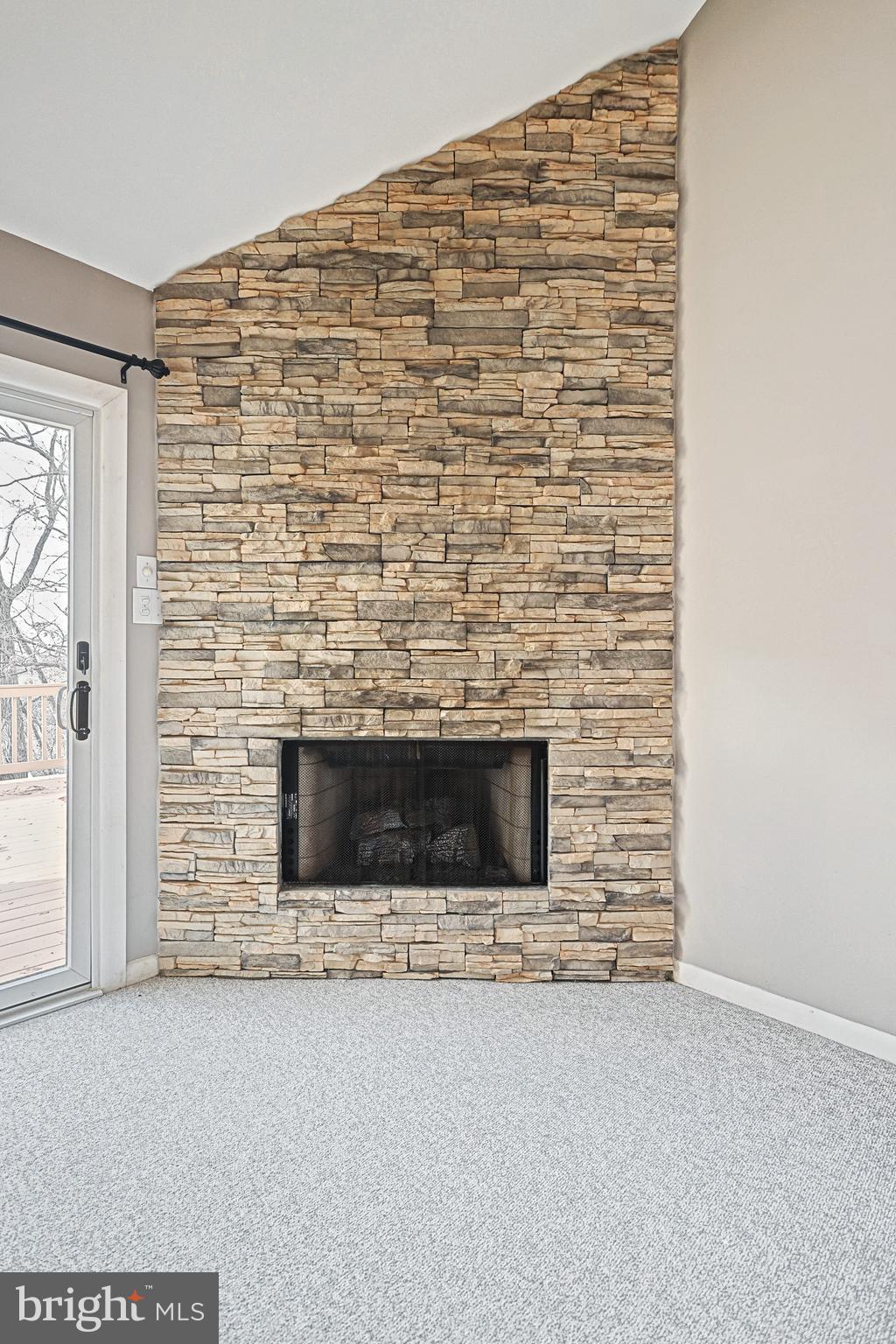 WOODLAND HILLS - Residential
