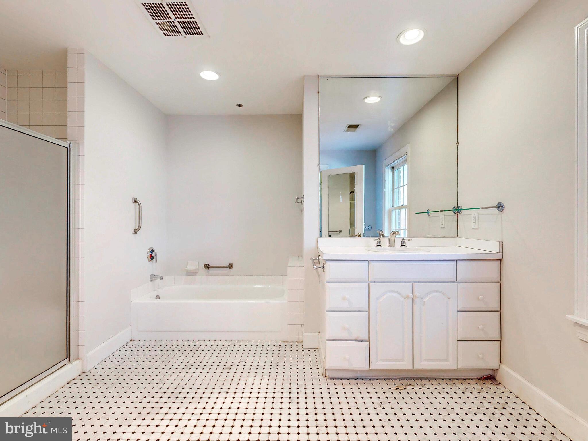 BRIGHTWOOD - Residential