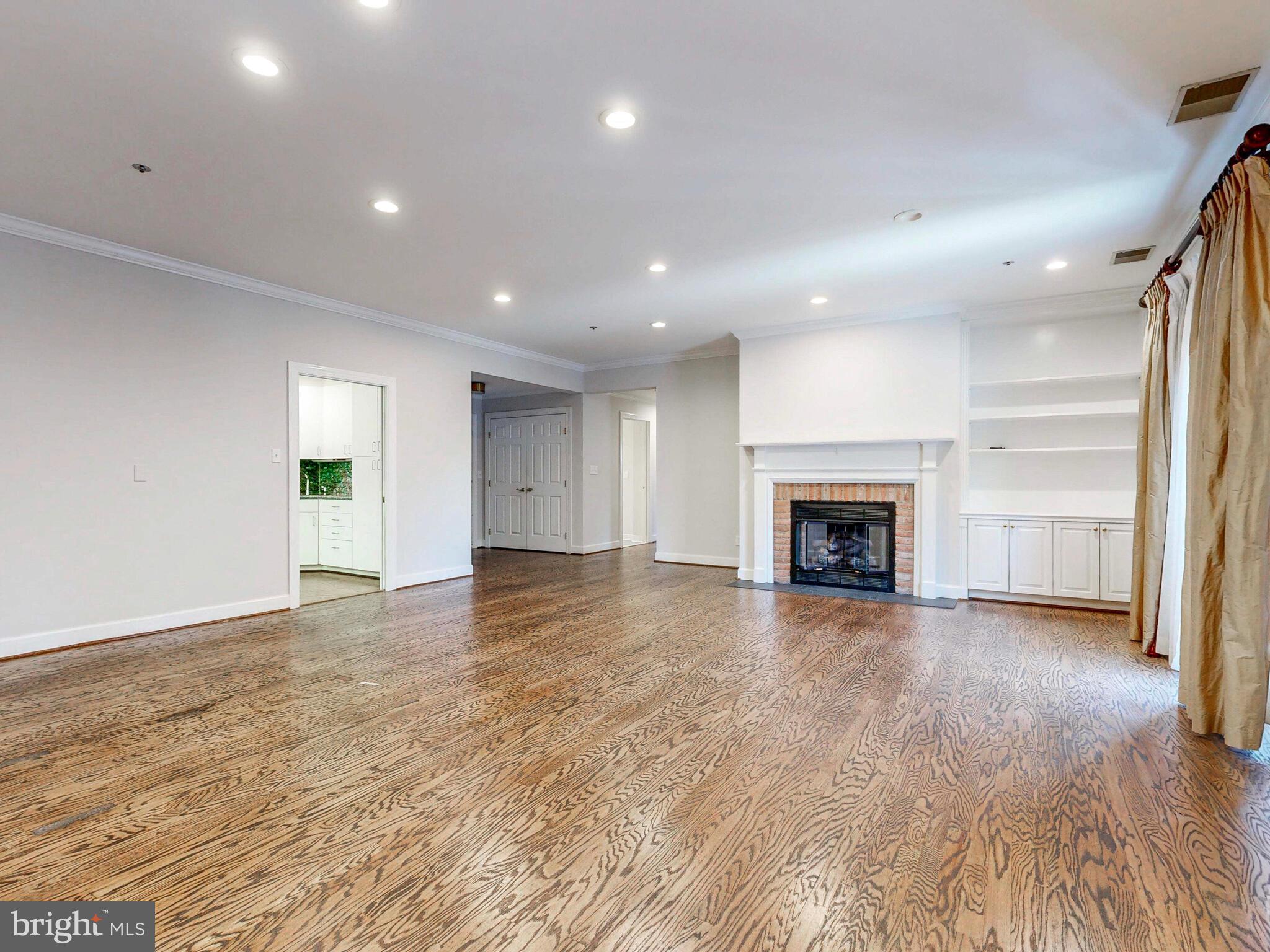 BRIGHTWOOD - Residential