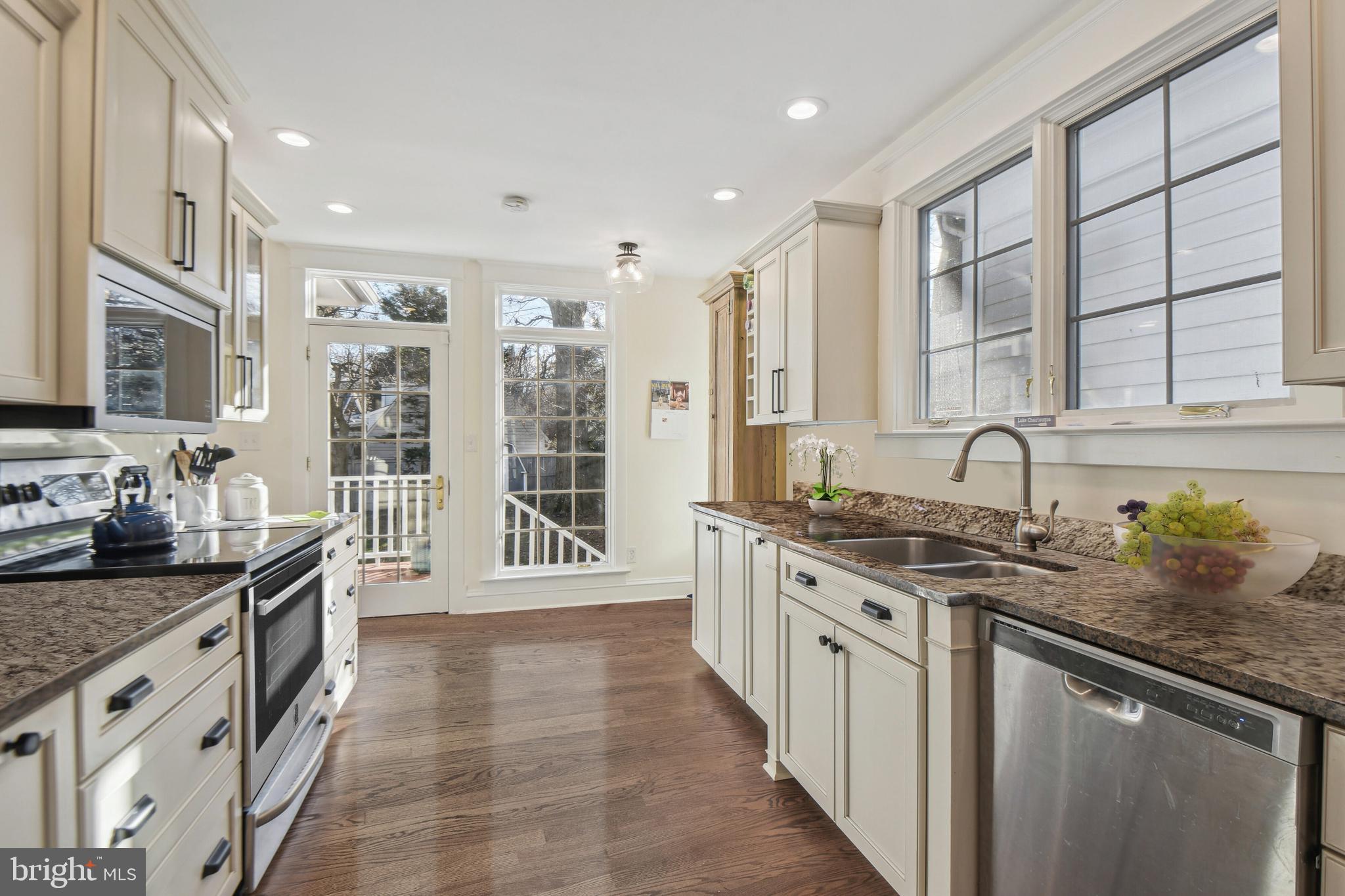 ROSEMONT - Residential