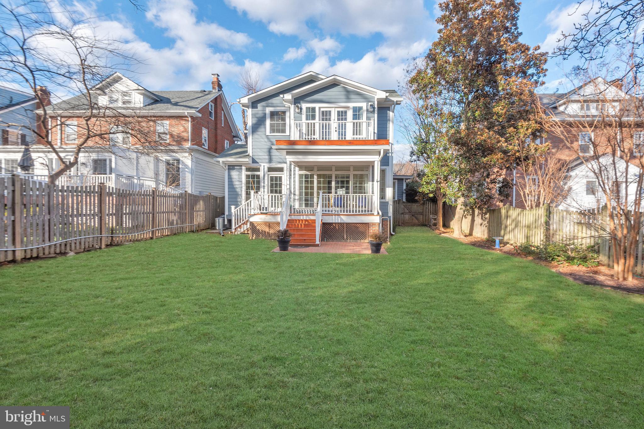 ROSEMONT - Residential