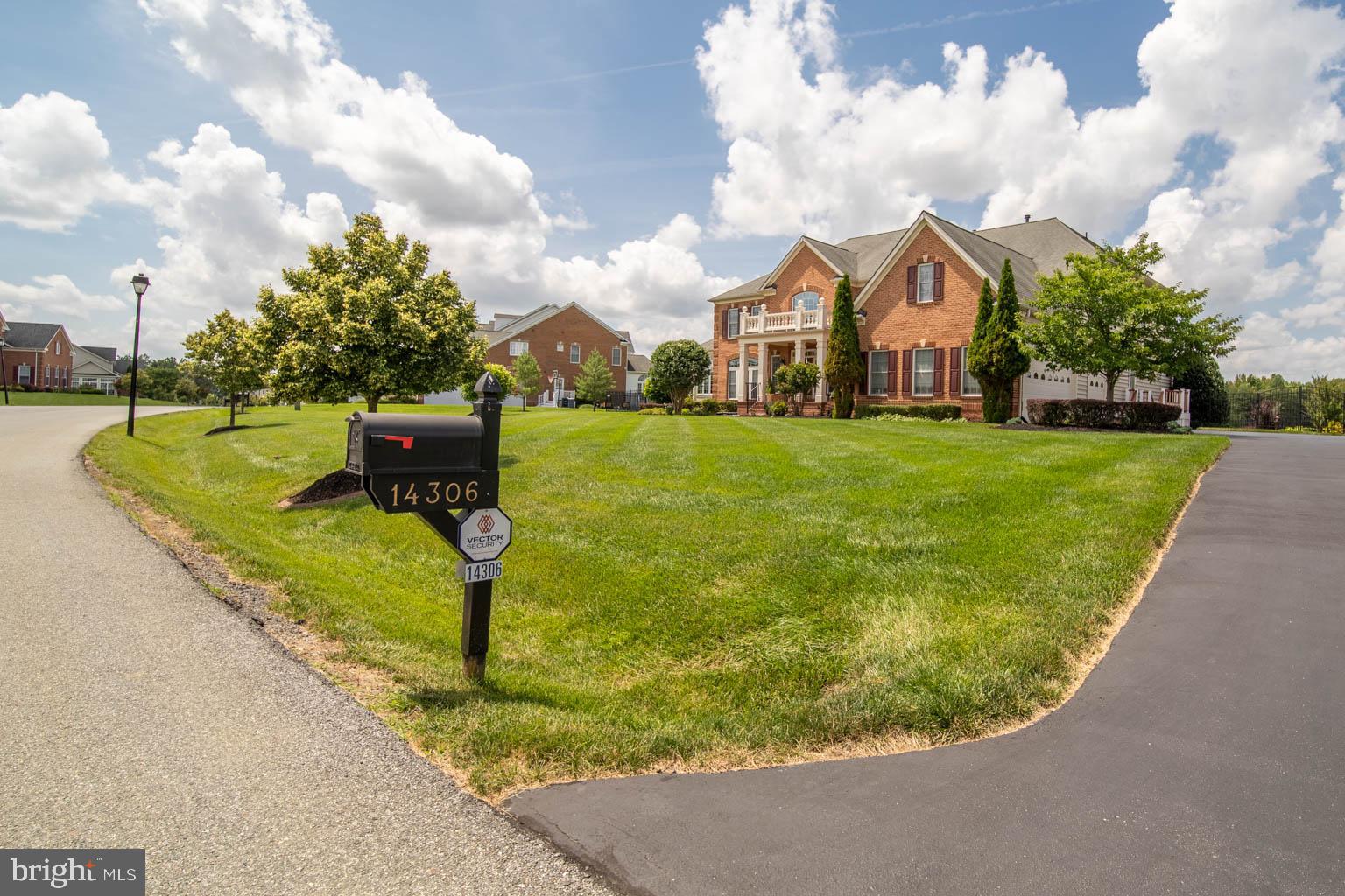 FAIRWOOD - Residential