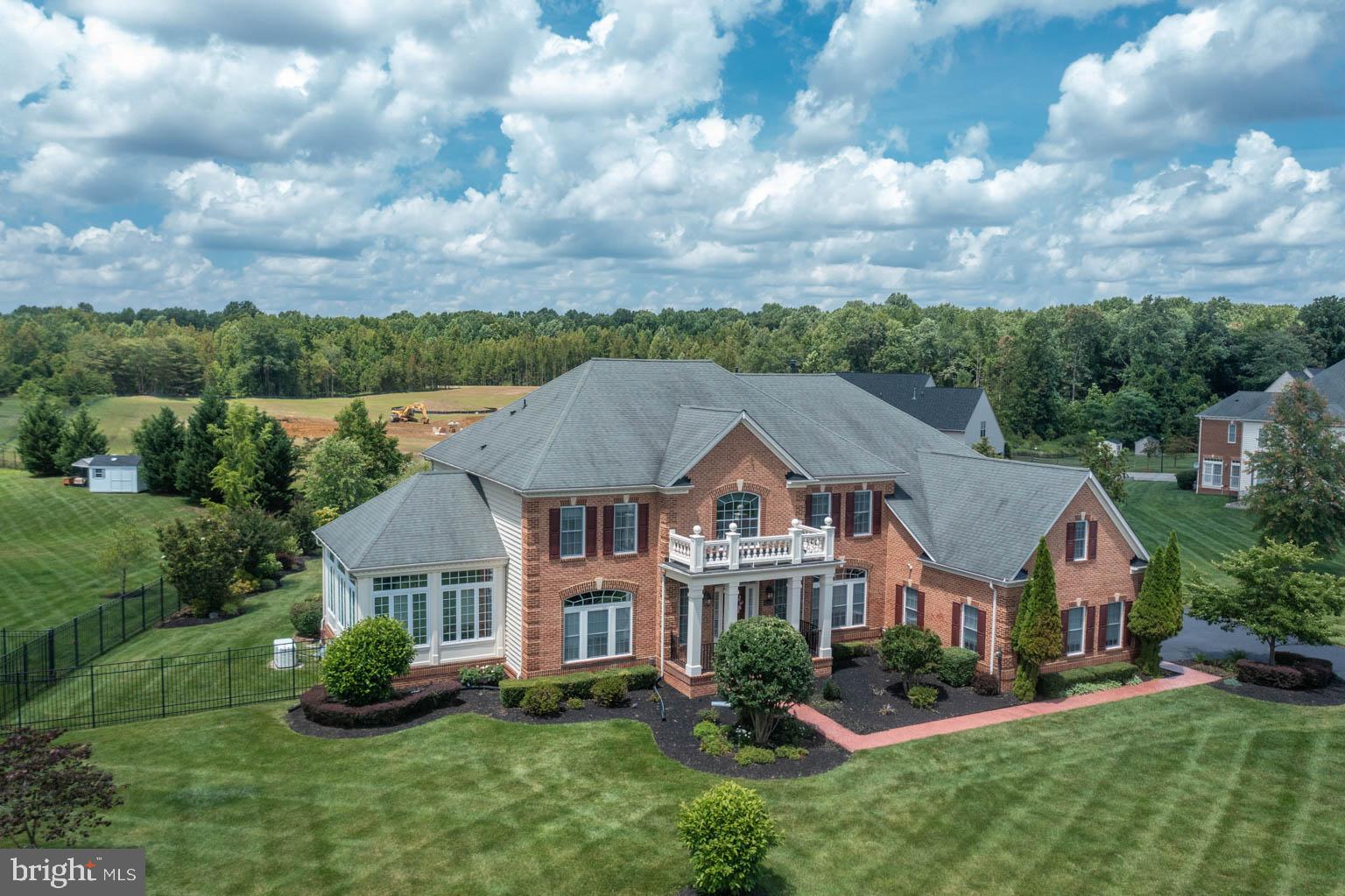 FAIRWOOD - Residential