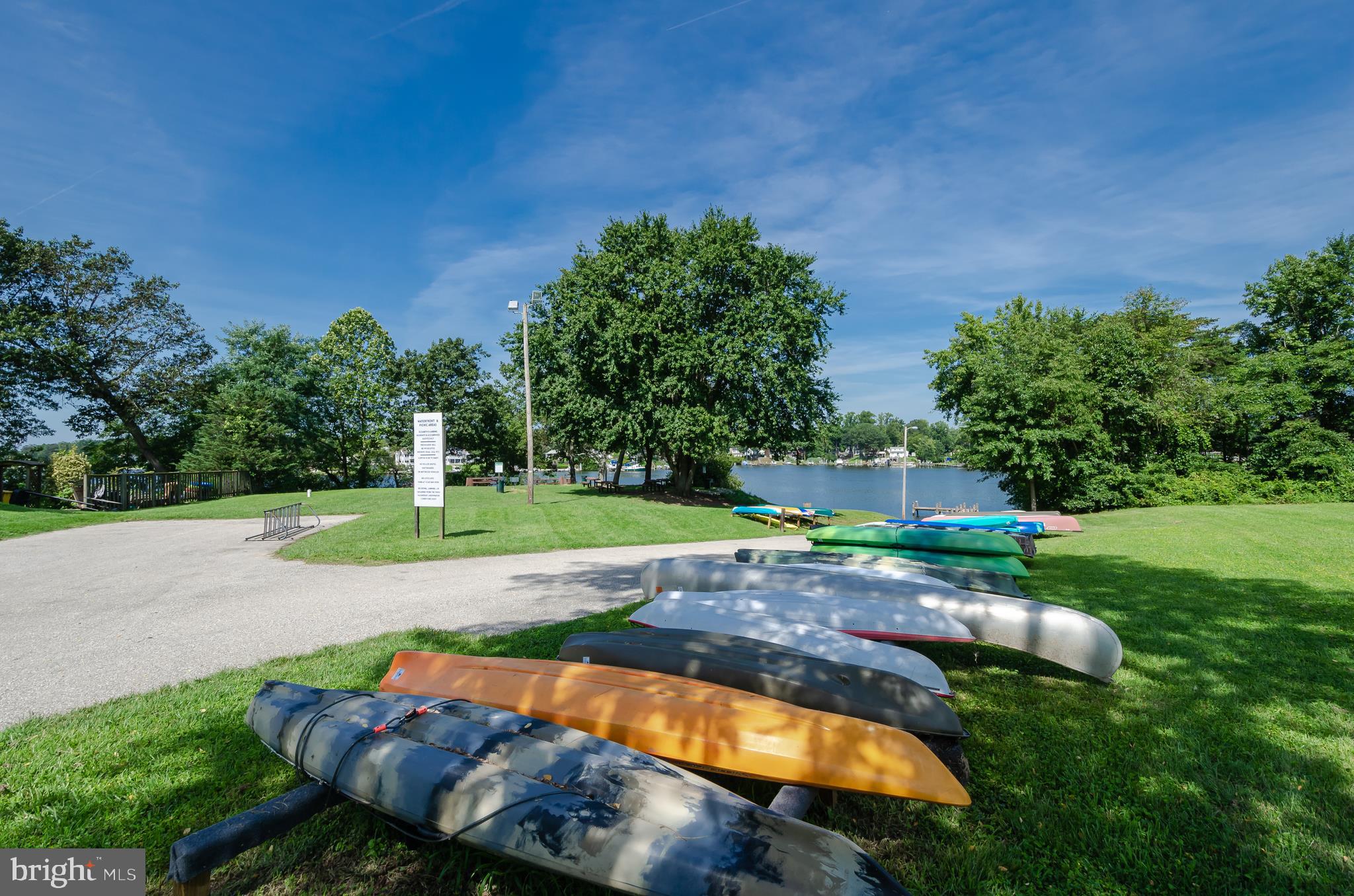 ELIZABETHS LANDING - Residential