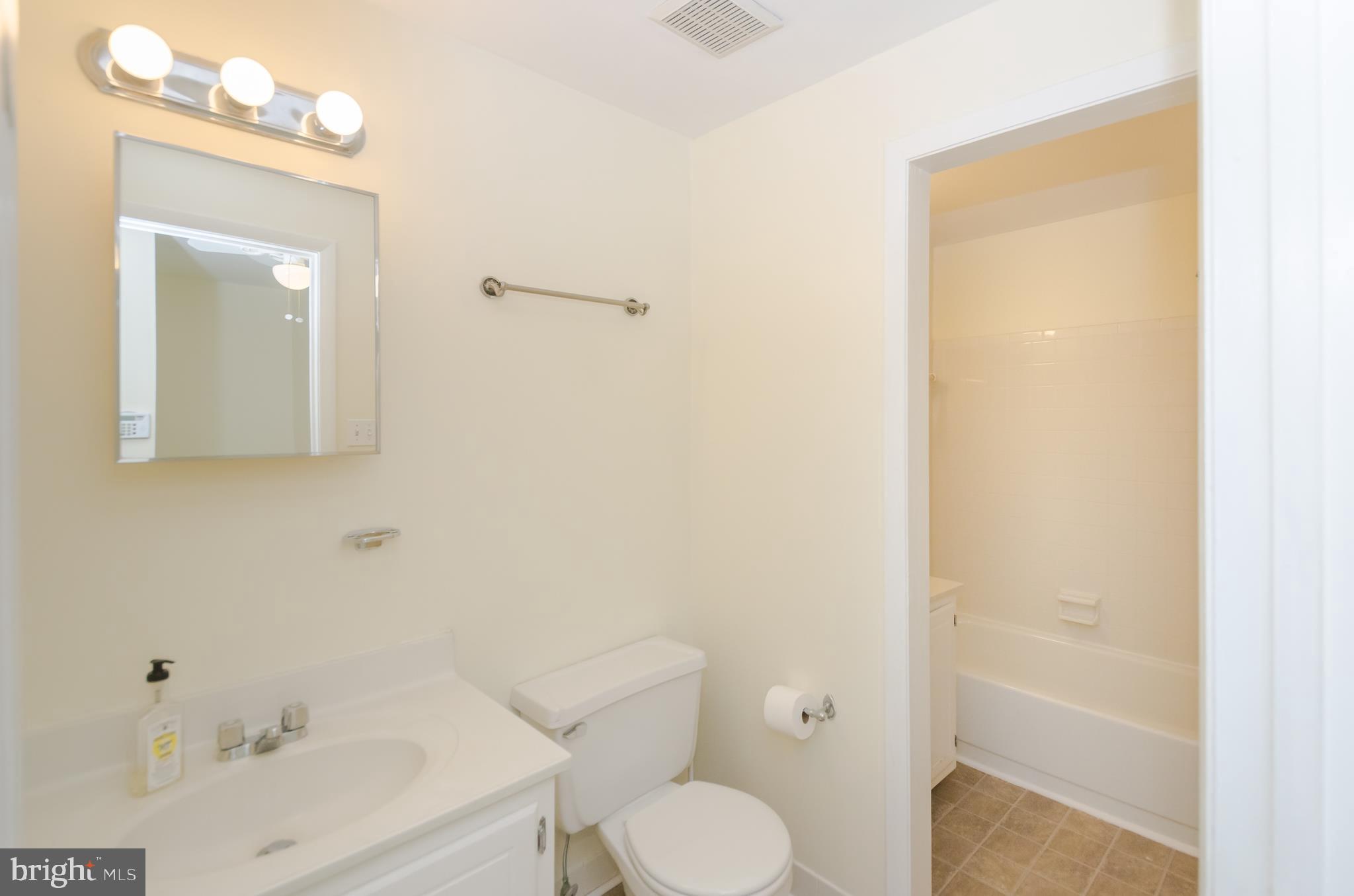 ELIZABETHS LANDING - Residential