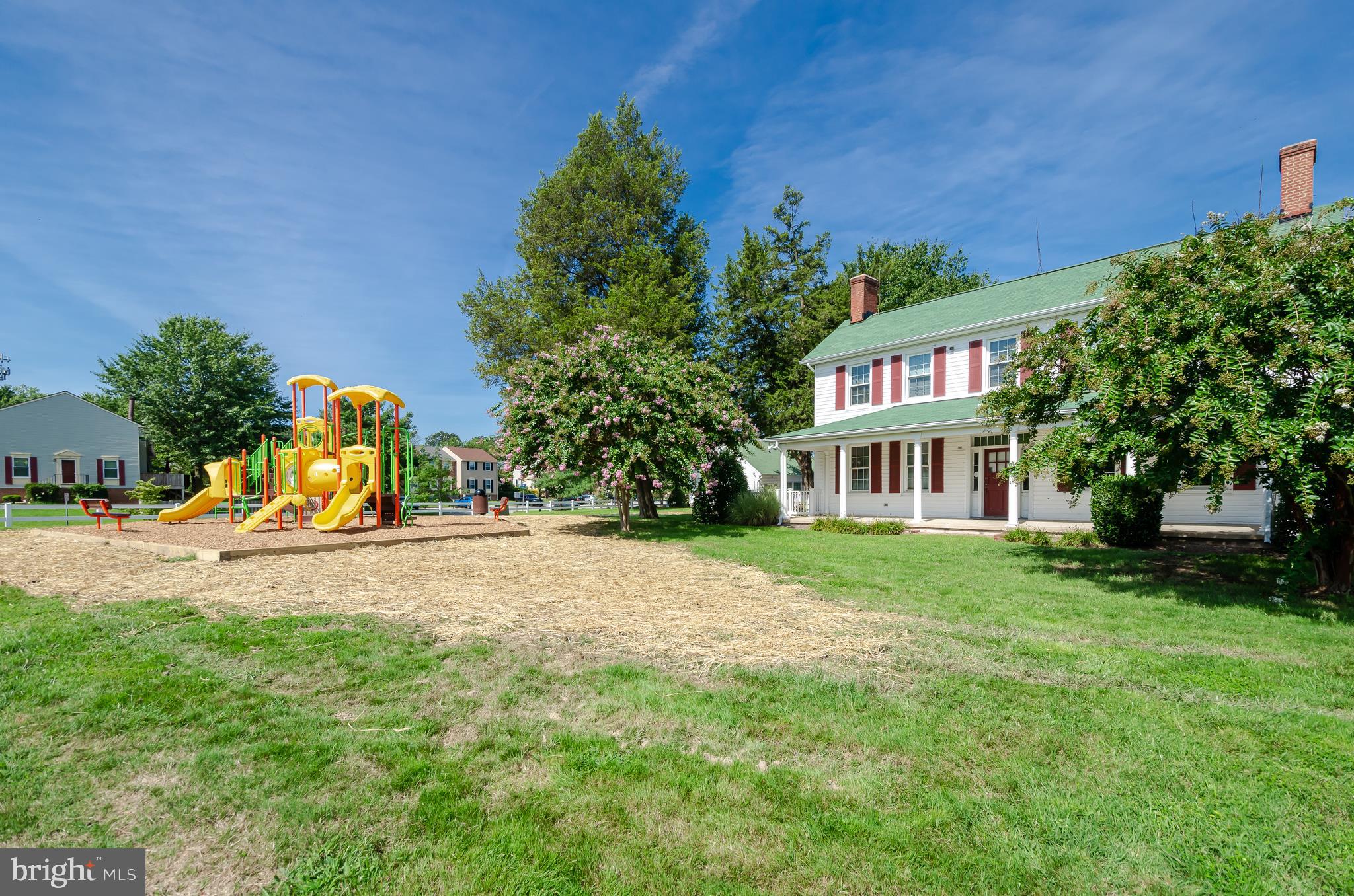 ELIZABETHS LANDING - Residential