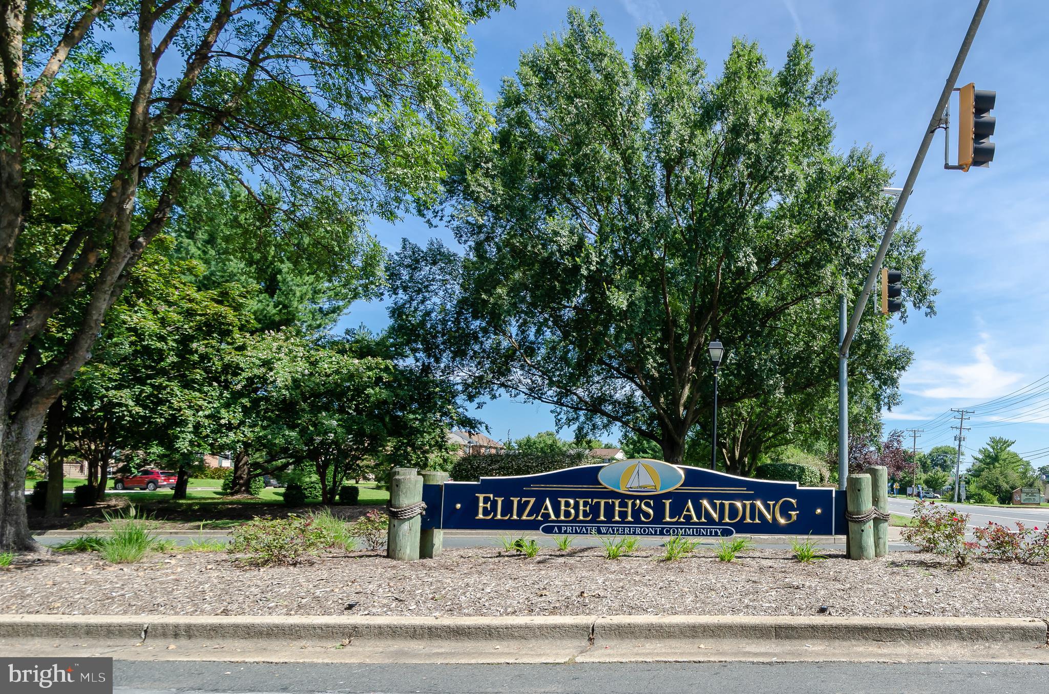 ELIZABETHS LANDING - Residential