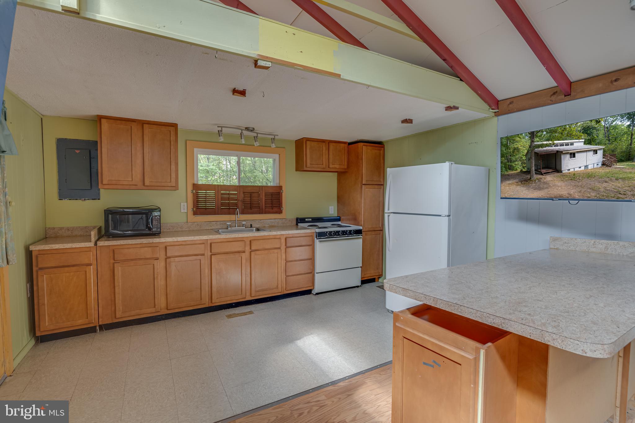 MONTEVALLO HILLS - Residential