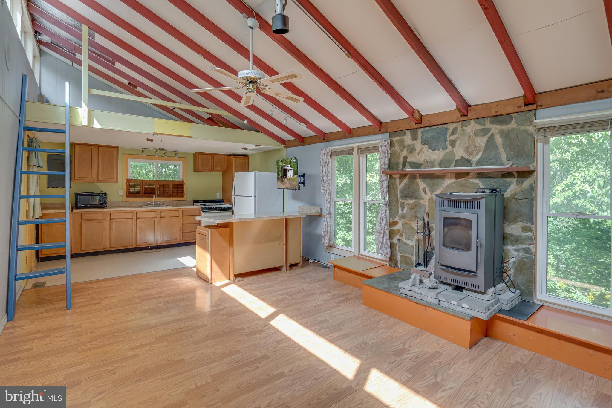 MONTEVALLO HILLS - Residential