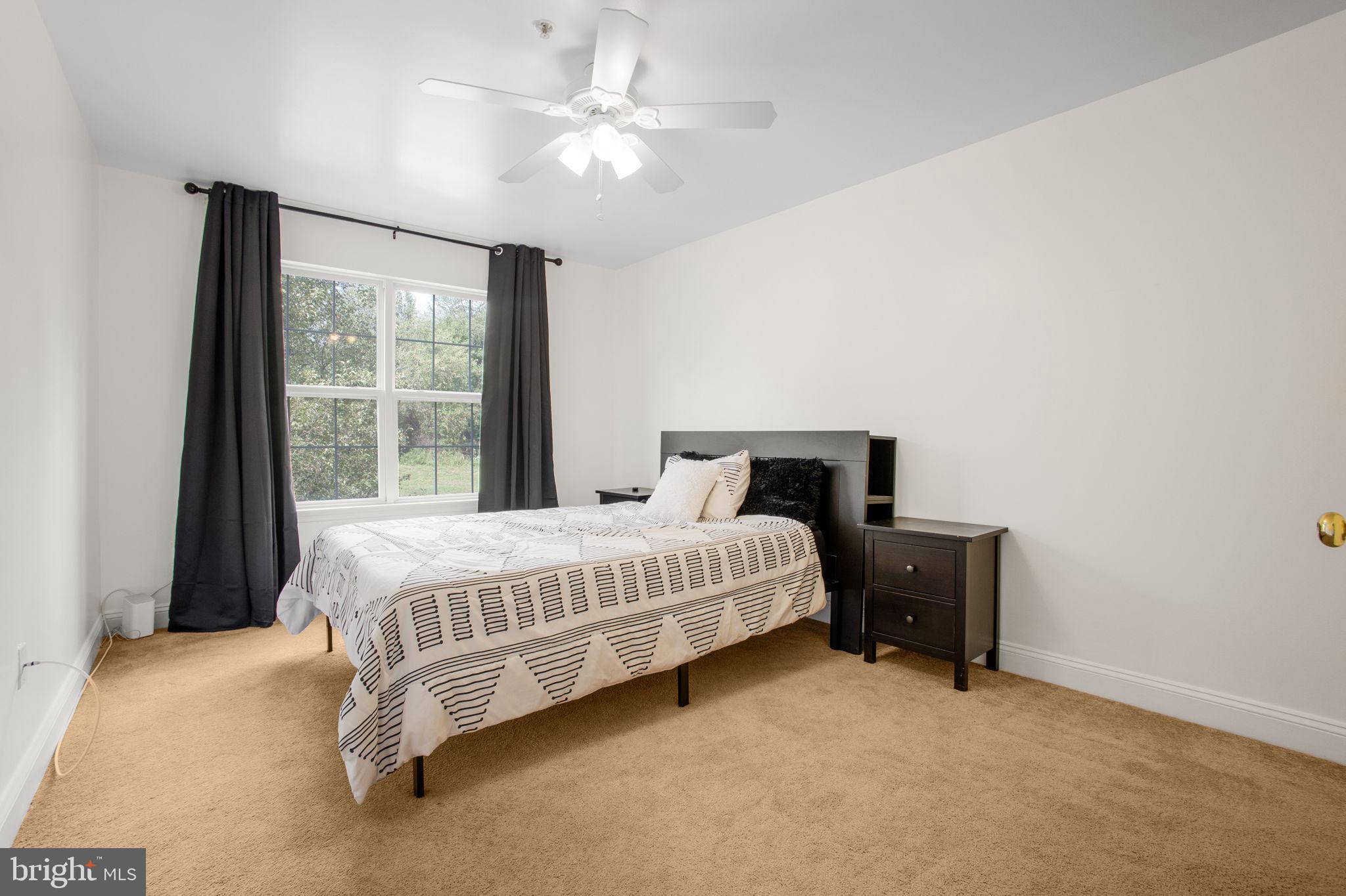 PINEY ORCHARD - Residential