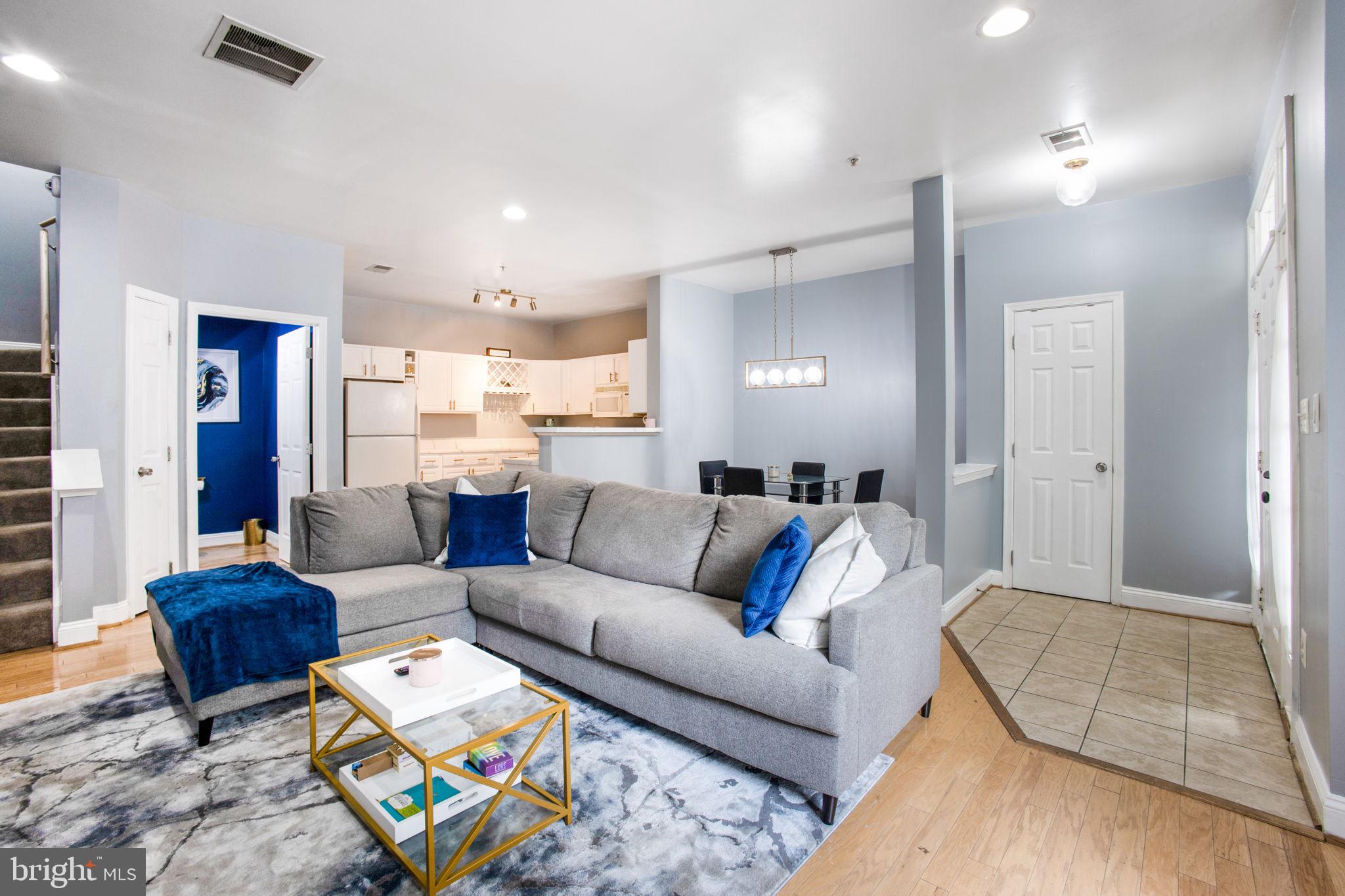 PINEY ORCHARD - Residential