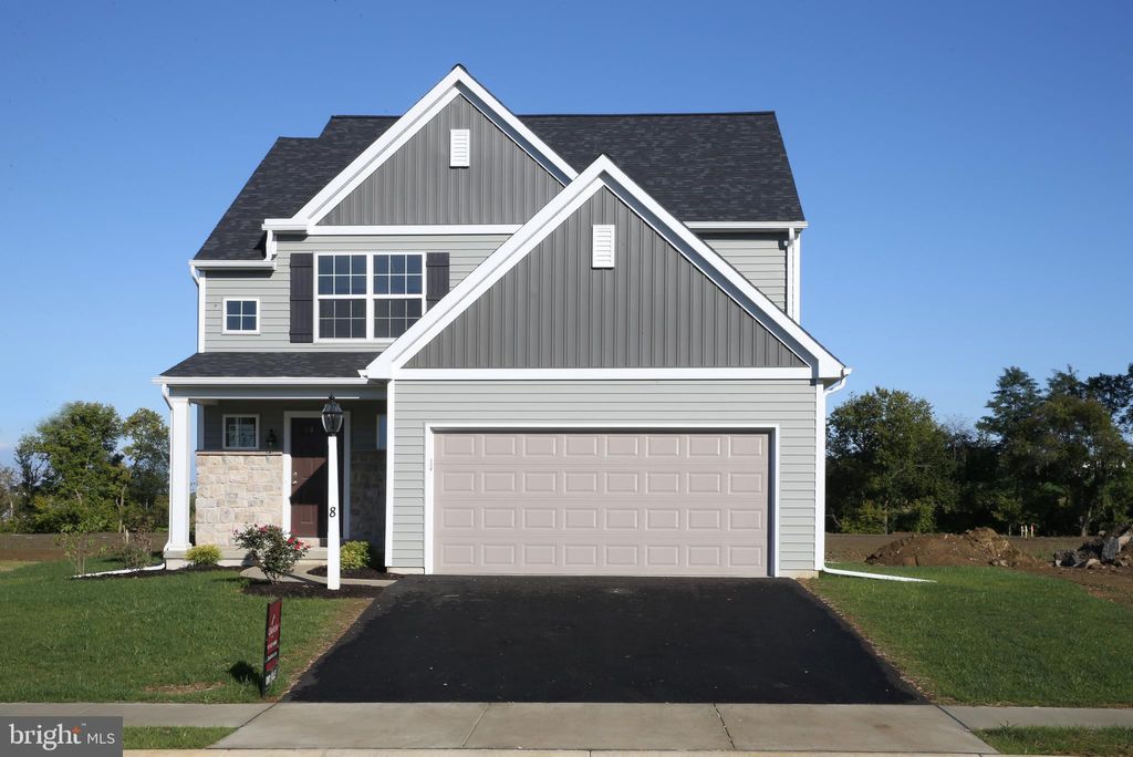 Photo of 8 BRIDLE LN, STRASBURG, PA 17579 (MLS # PALA2021318)