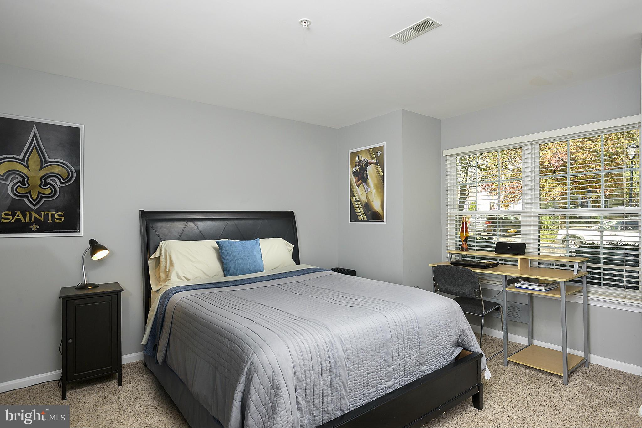 FALCON CREST - Residential