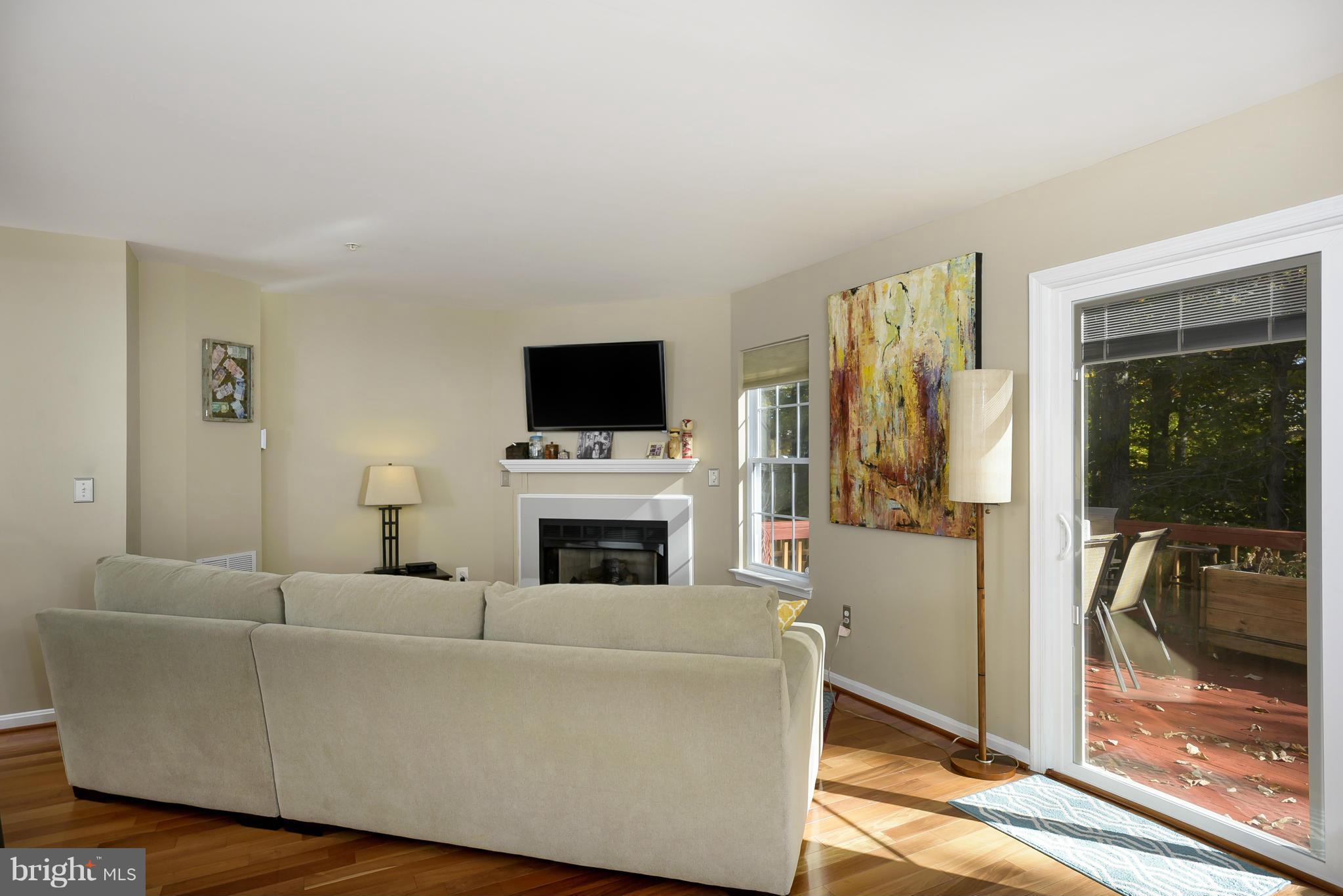 FALCON CREST - Residential