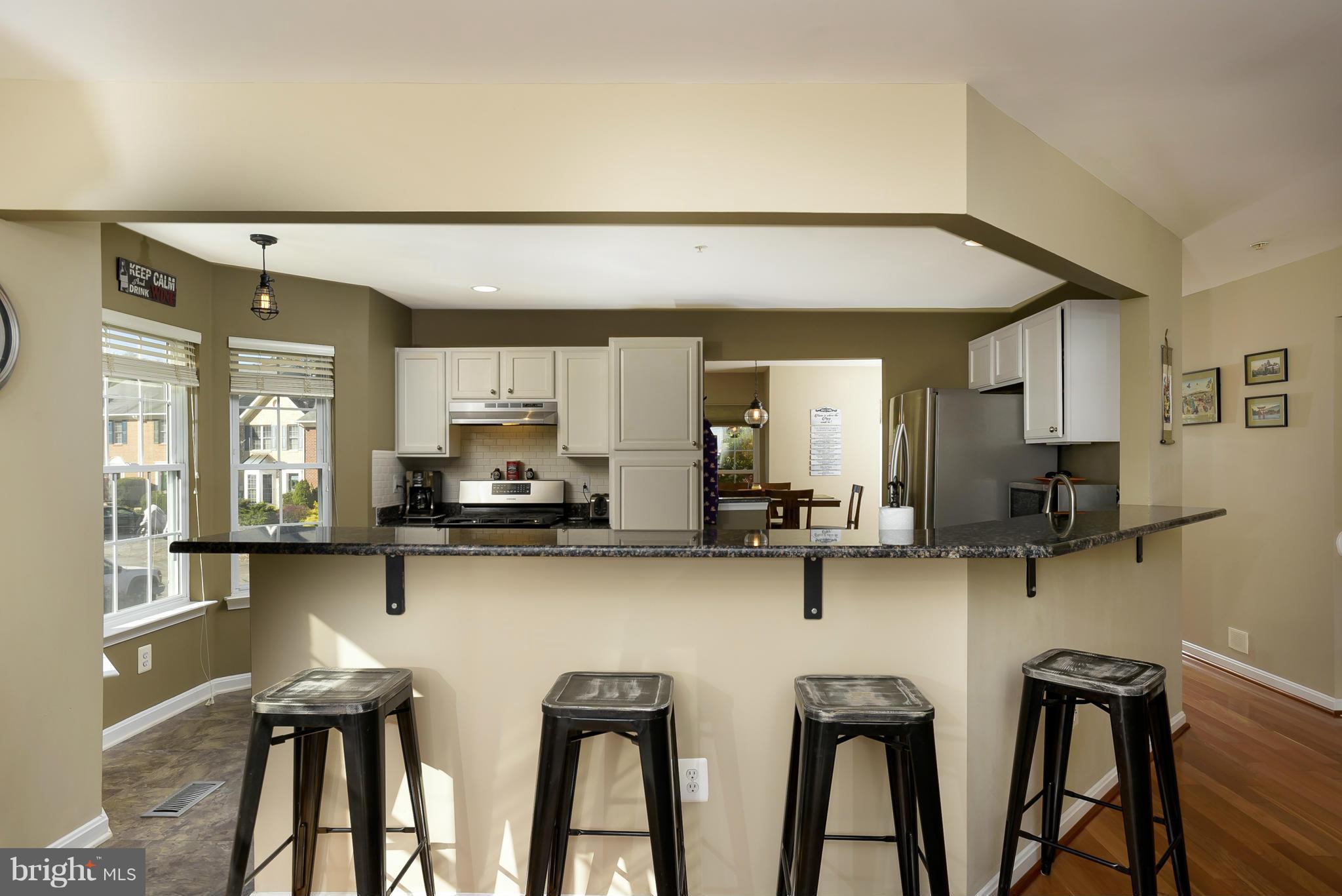 FALCON CREST - Residential