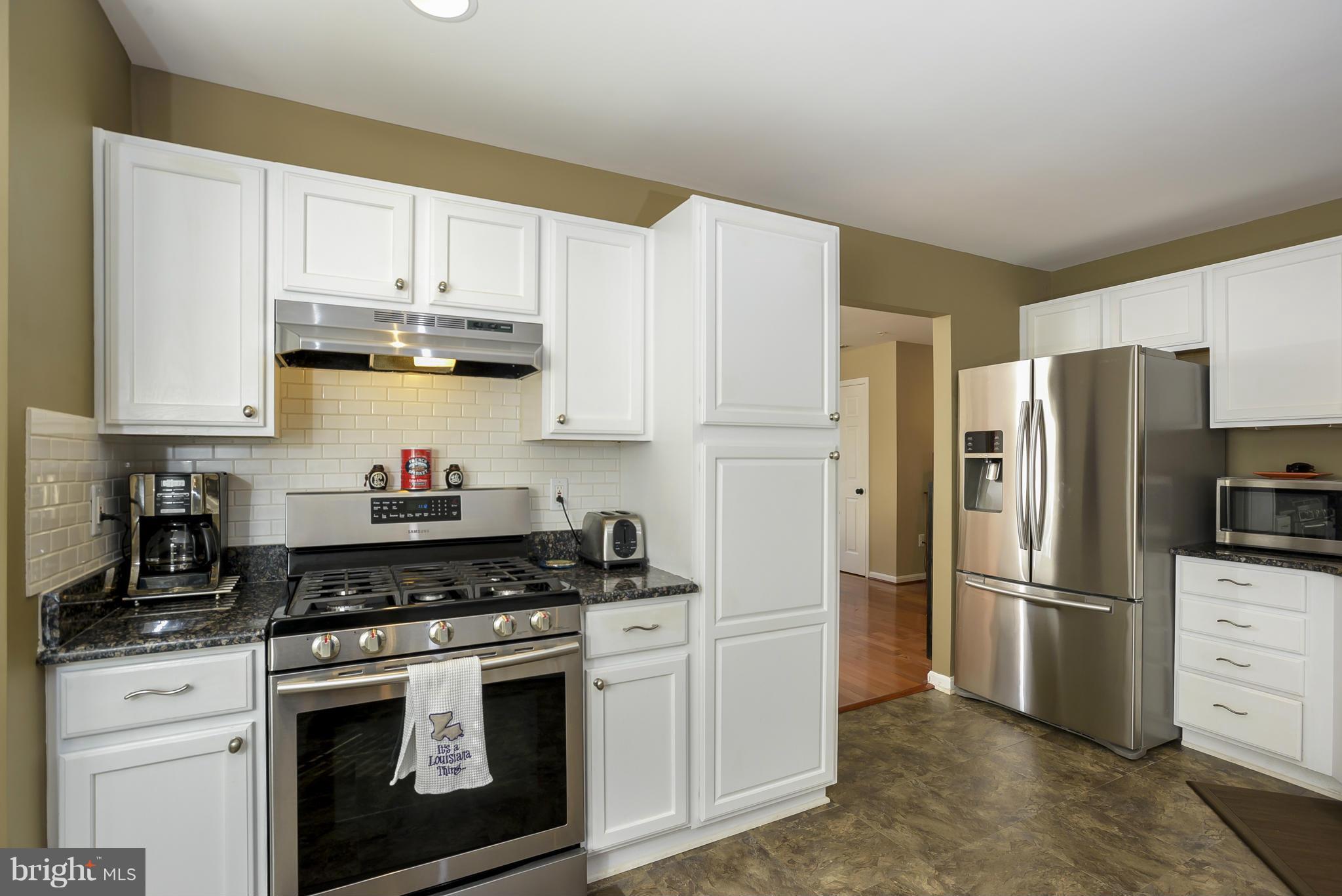 FALCON CREST - Residential