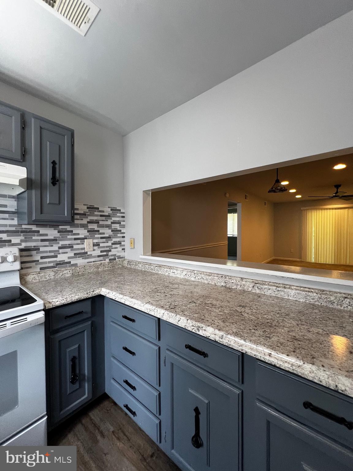 GLOUCESTER CONDOMINIUMS - Residential