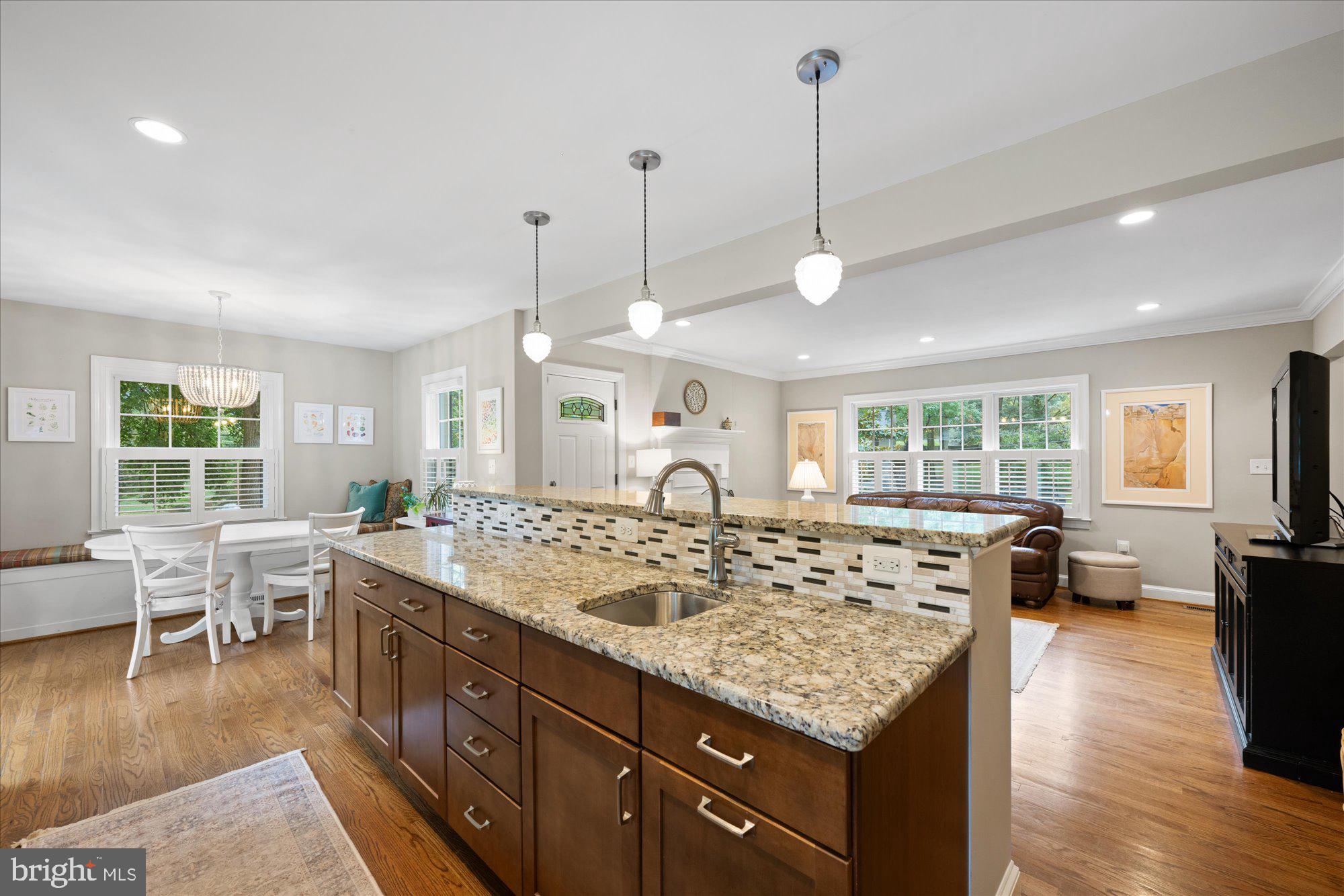 ALEXANDRIA - Residential