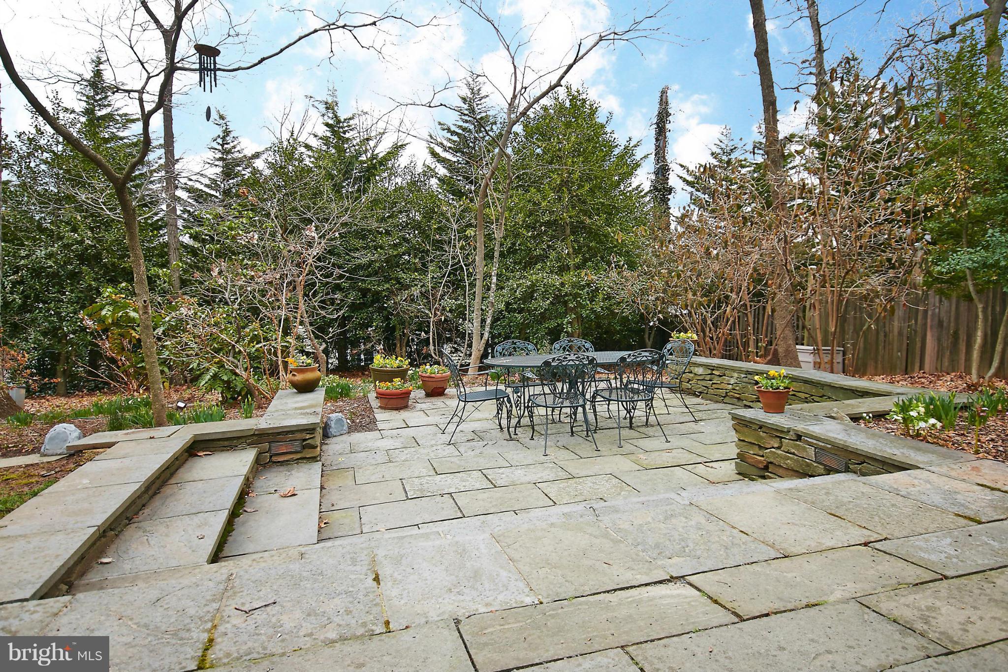 STRATFORD HILLS - Residential