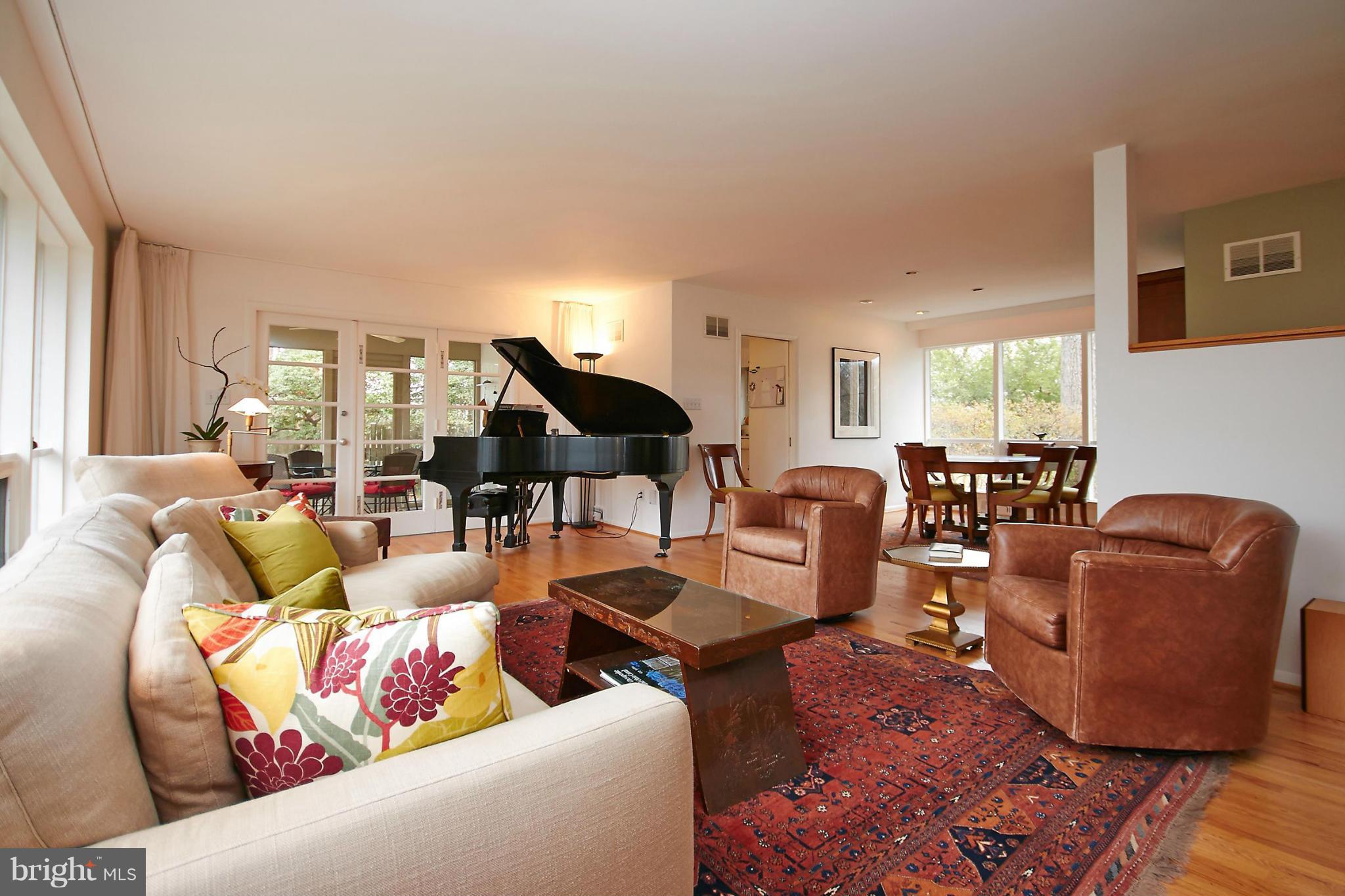 STRATFORD HILLS - Residential