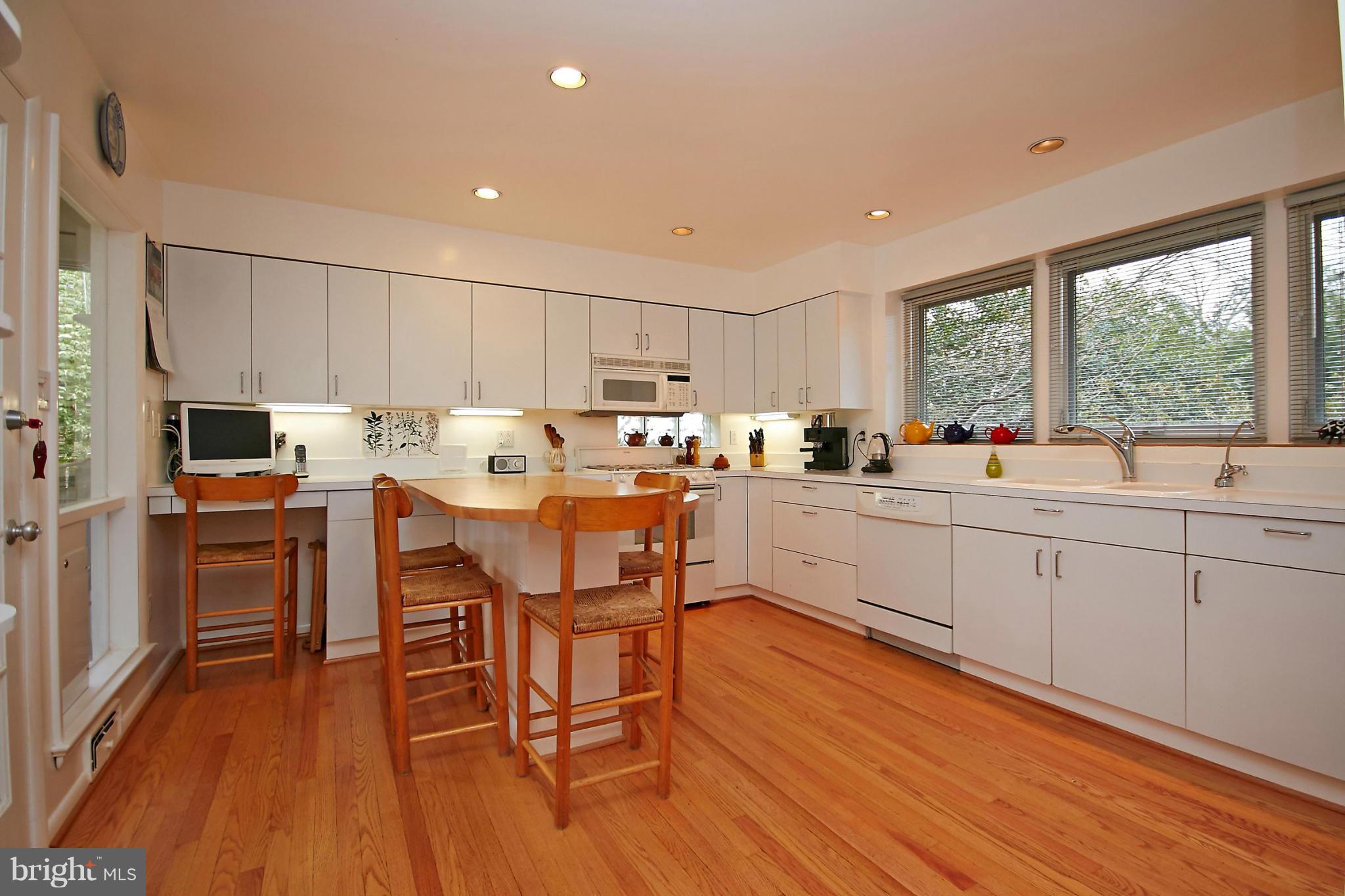 STRATFORD HILLS - Residential