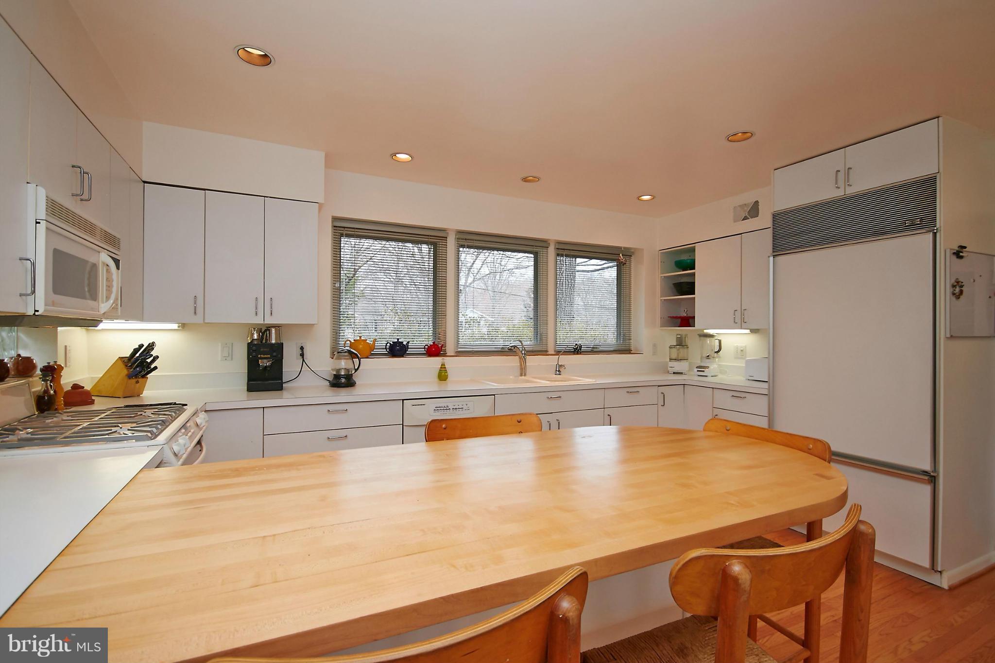 STRATFORD HILLS - Residential